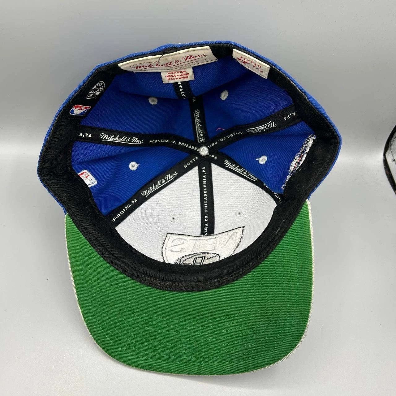 Mitchell & Ness Brooklyn Nets Hat Men 7 1/2 Blue Gray Embroidered Fitted Cap Size ONE SIZE - 2 Thumbnail