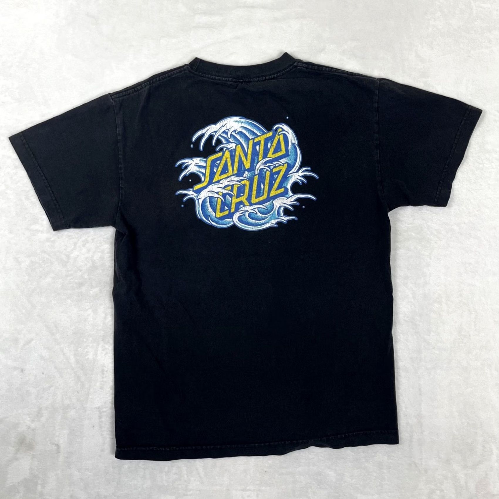 Vintage VINTAGE Santa Cruz T-Shirt Shirt Mens Small Black Logo 90s Beach Wave Graphics Size US S / EU 44-46 / 1 - 2 Thumbnail