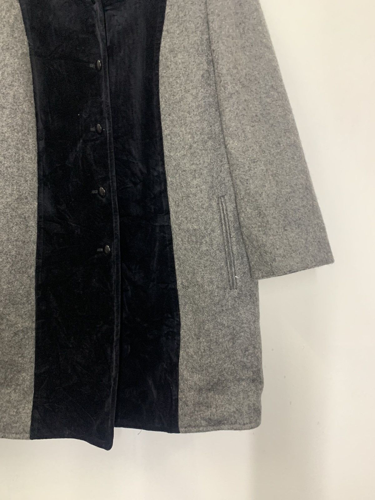 Valentino Vintage VALENTINO GARAVANI single-breasted wool blend coat Size M / US 6-8 / IT 42-44 - 5 Thumbnail