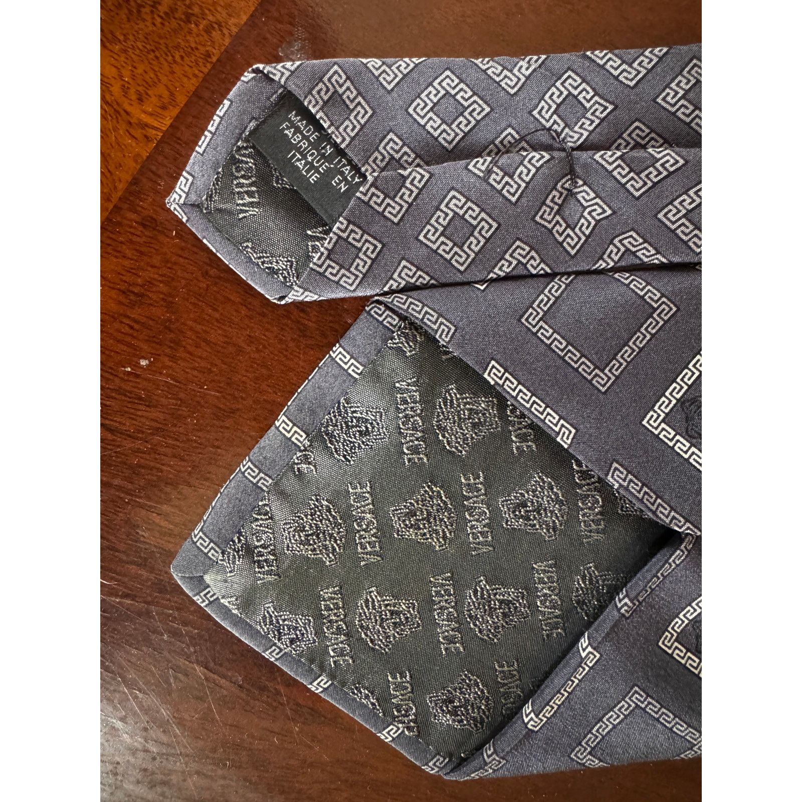 Beretta Italy Versace Beautiful Gray Men's 100% Silk Tie Size ONE SIZE - 2 Thumbnail