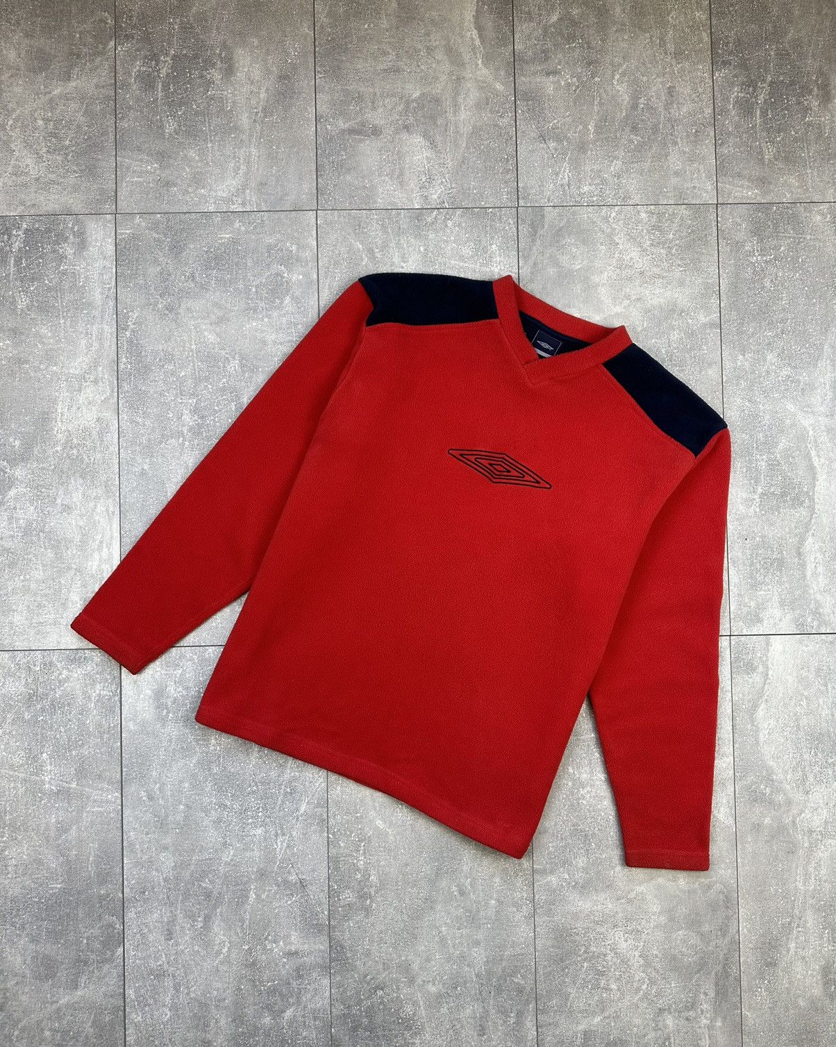 Umbro Umbro Vintage Fleece Sweatshirt Centr Logo Size US M / EU 48-50 / 2 - 2 Thumbnail