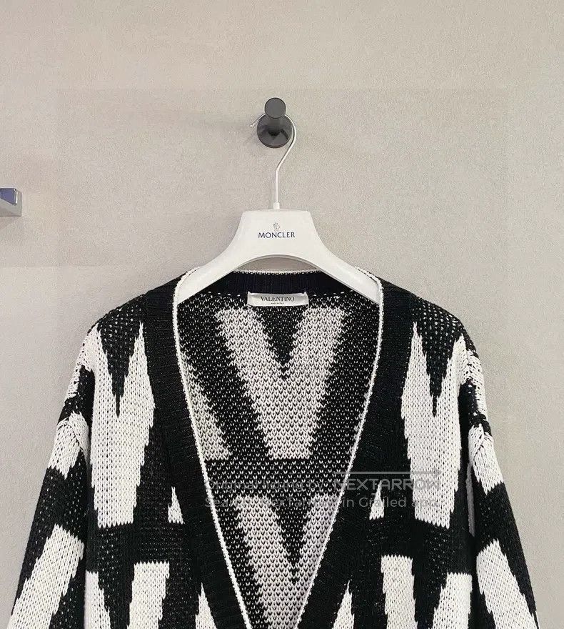 Valentino Valentino Black and white striped cardigan Size XS / US 0-2 / IT 36-38 - 3 Thumbnail