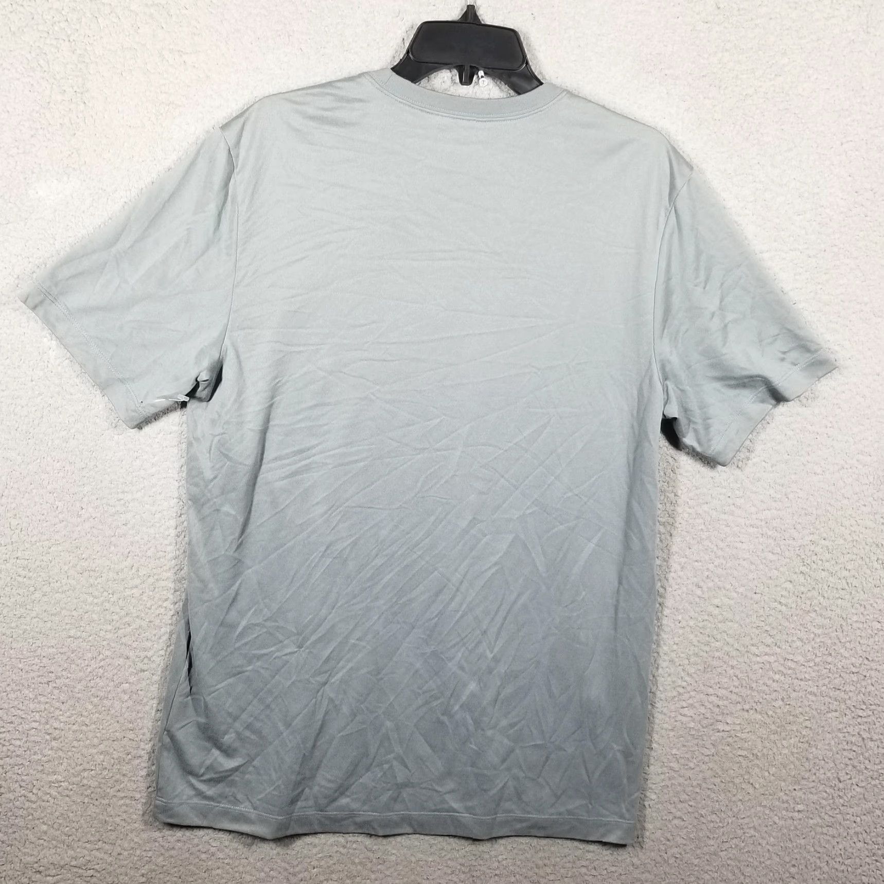 Nike Nike Shirt Adult Medium Gray Dri-FIT Basketball Graphic Tee HF6211-065 Mens Size US M / EU 48-50 / 2 - 2 Thumbnail