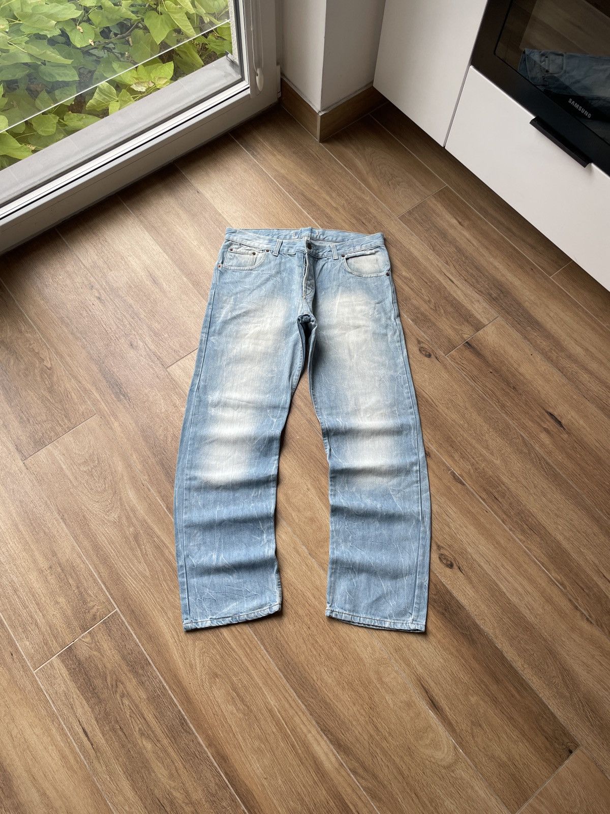 Vintage Vintage Baggy Jeans Japanese Washed Avant Garde Y2K Hype Size US 34 / EU 50 - 1 Thumbnail