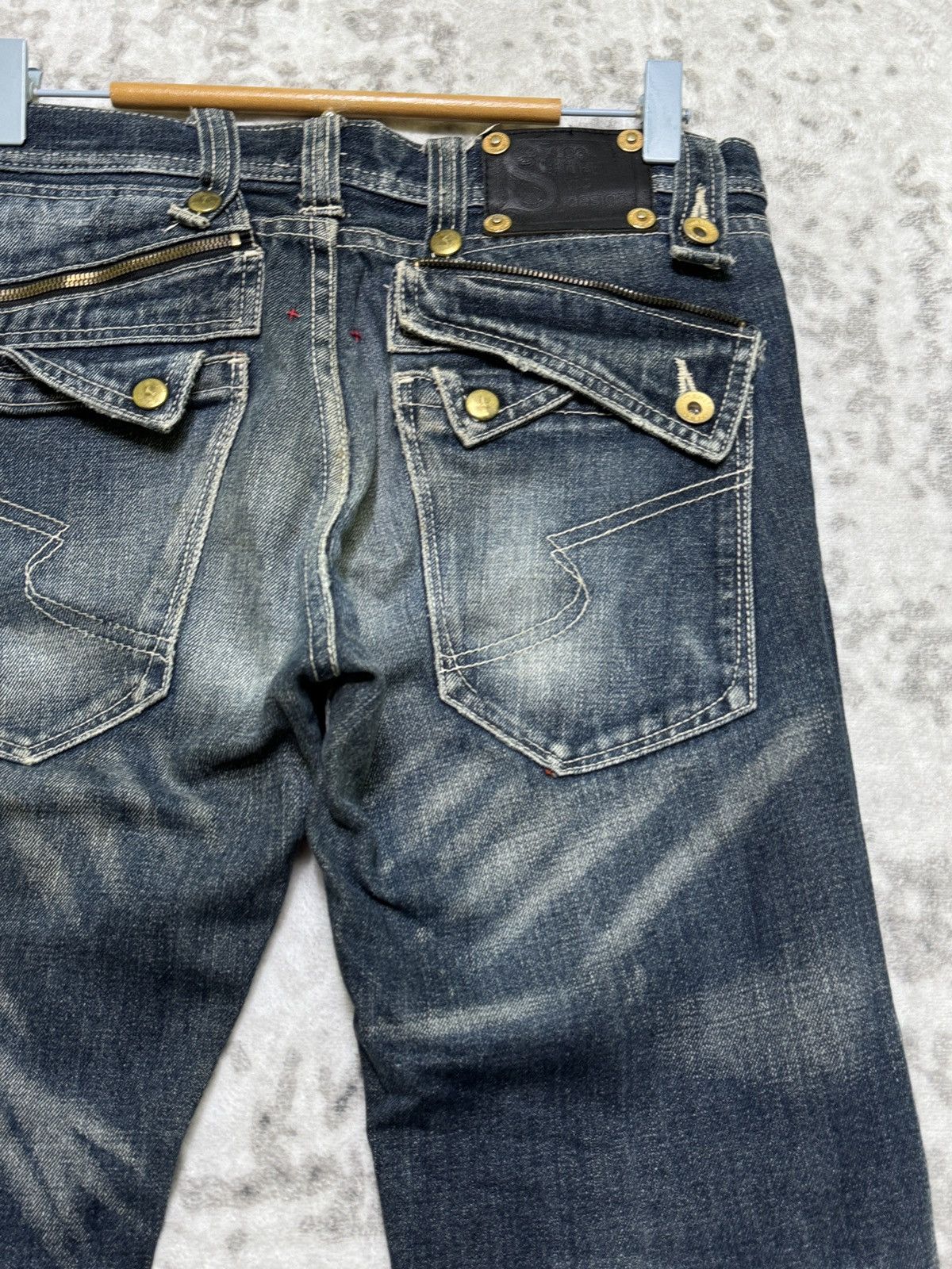 semanticdesign 2000s Semantic Design Mud Wash Clawmark Zipper Pocket Jeans Size US 31 - 11 Thumbnail