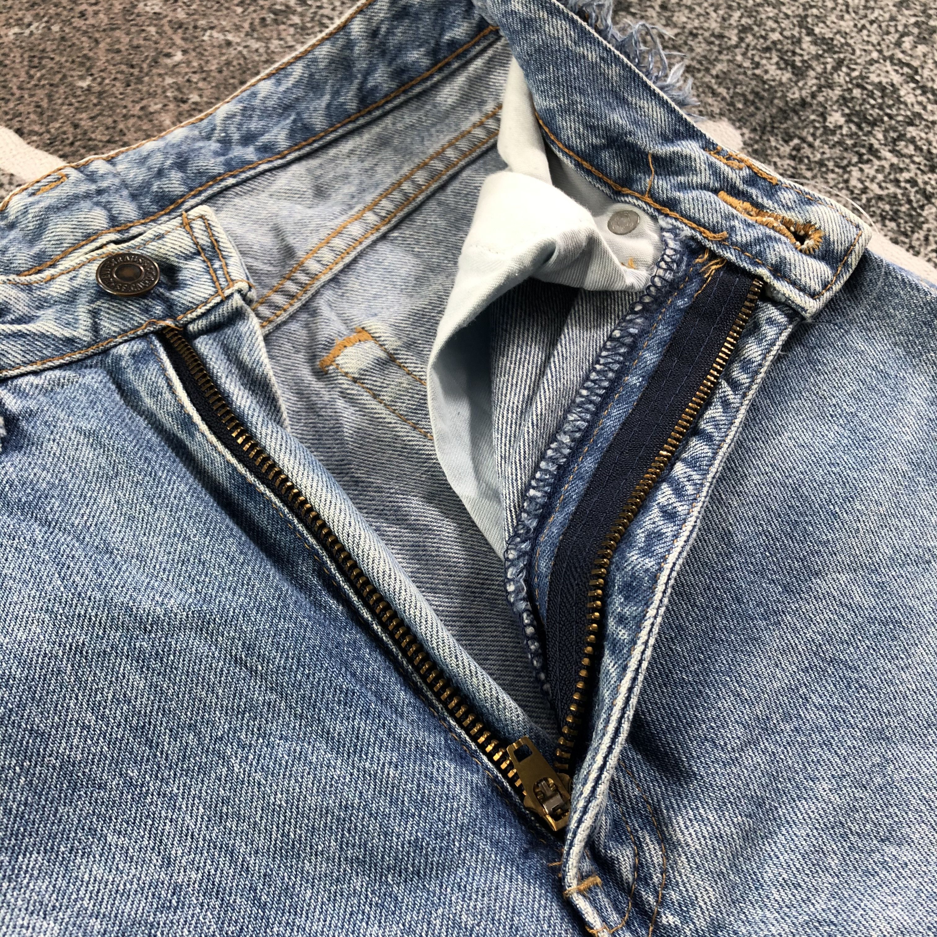 Levi's Vintage 90s Levis 606 Jeans Medium Wash Denim KJ1639 Size 25" / US 0 / IT 36 - 7 Thumbnail