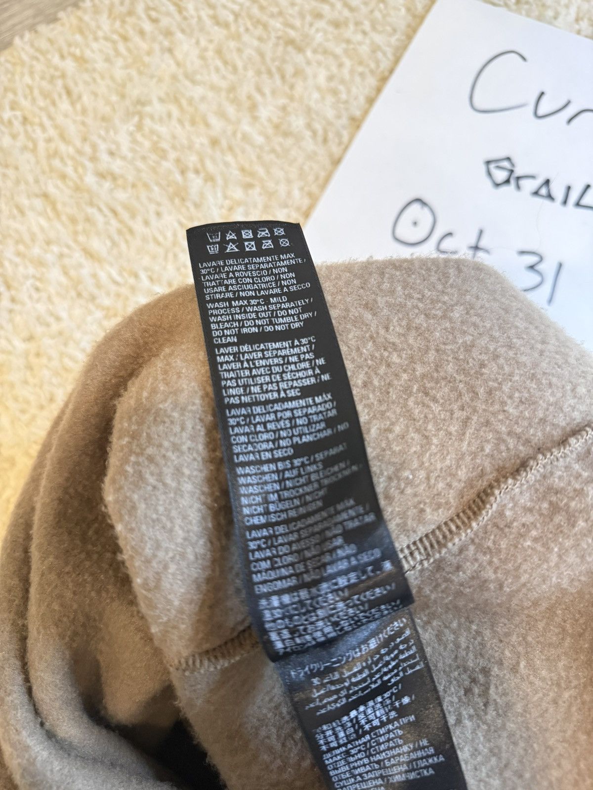 Balenciaga Balenciaga Fuzzy 3B Sweater Size US M / EU 48-50 / 2 - 9 Thumbnail