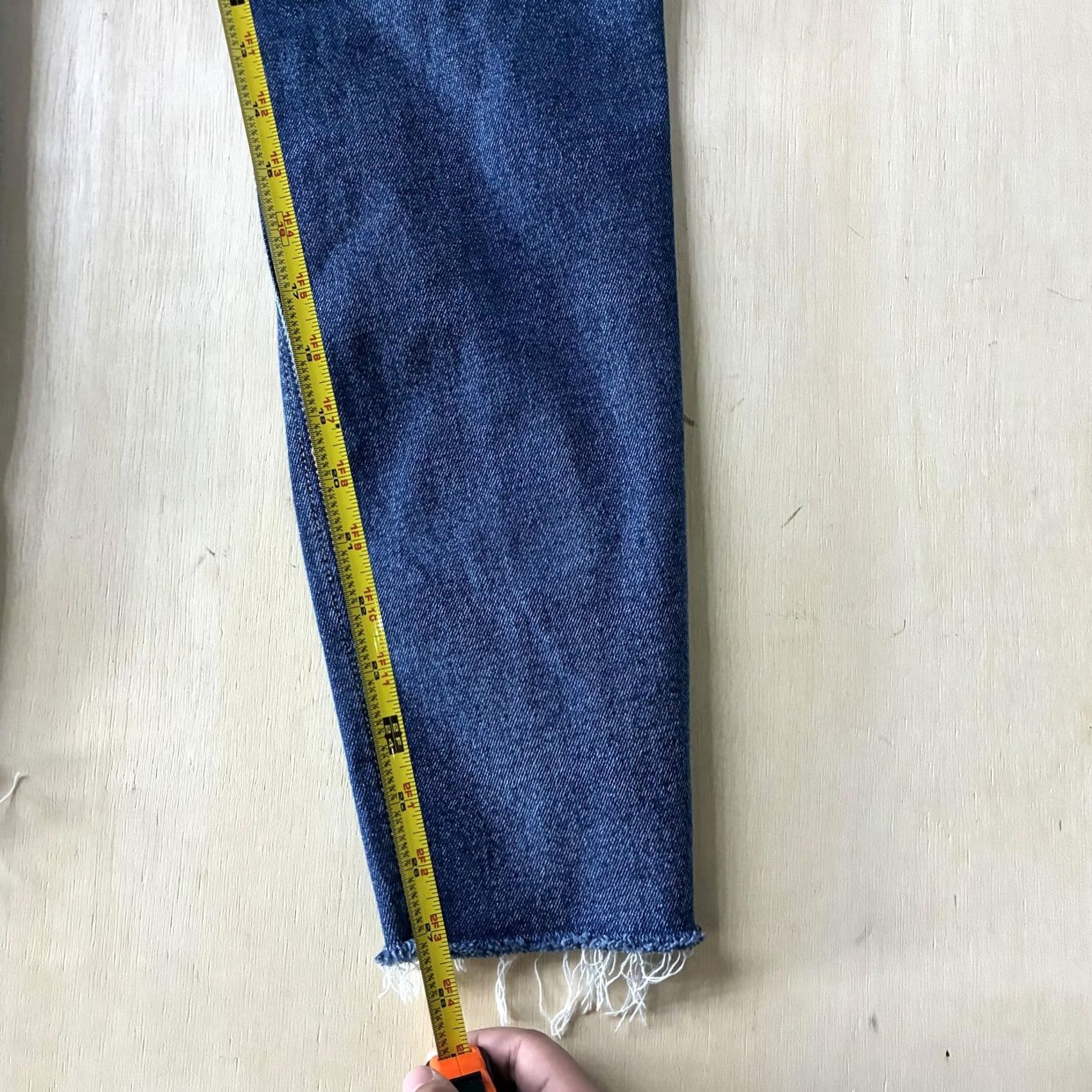 American Eagle Outfitters VINTAGE? NO — American Eagle Outfitters Jeans Women 4 Straight Distressed Medium Wash Stretch Crop 5-Pocket Denim Size 27" / US 4 / IT 40 - 6 Thumbnail