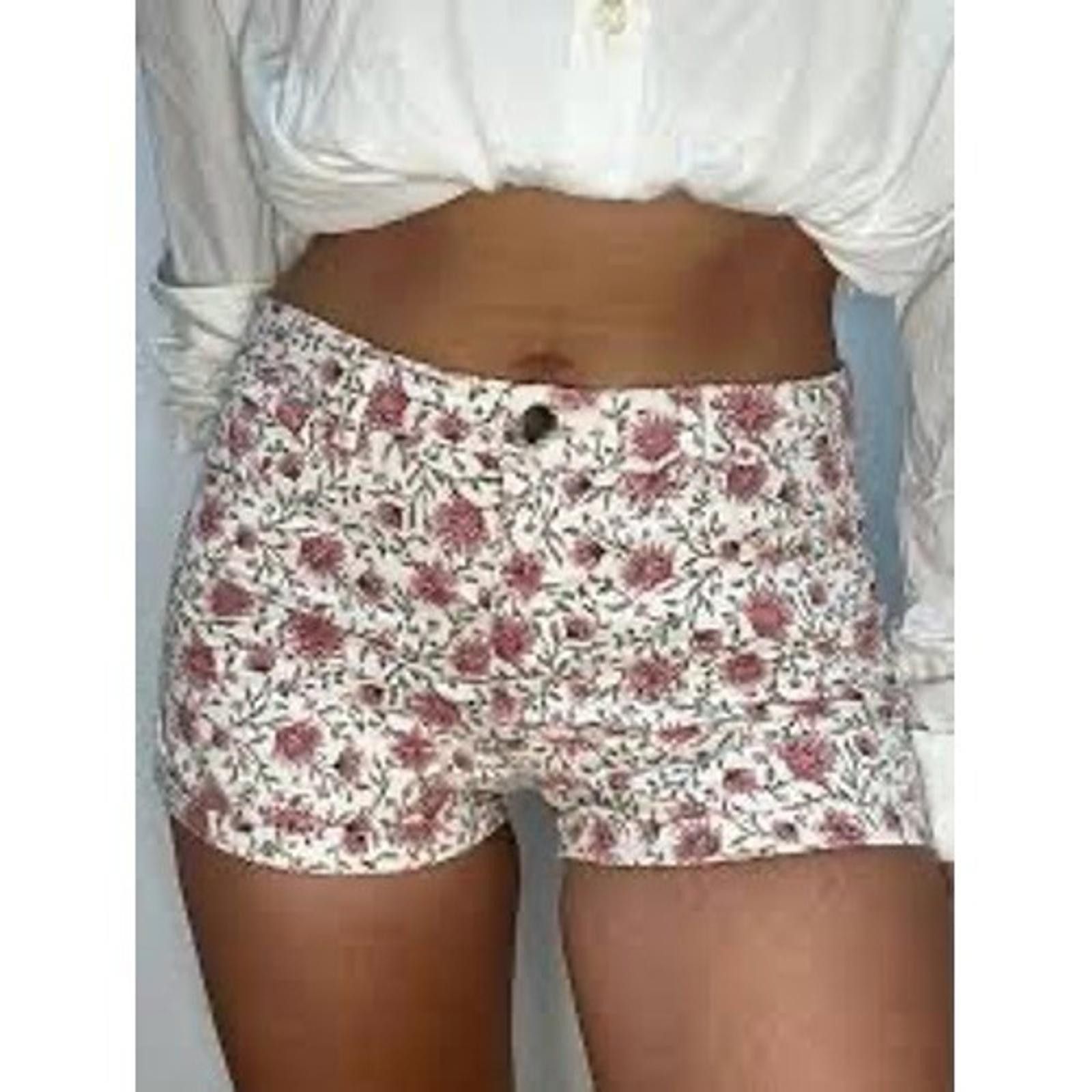 H&M HM Womens Floral Denim Shorts Pink White High Waisted Size 6 Size 28" / US 6 / IT 42 - 1 Thumbnail