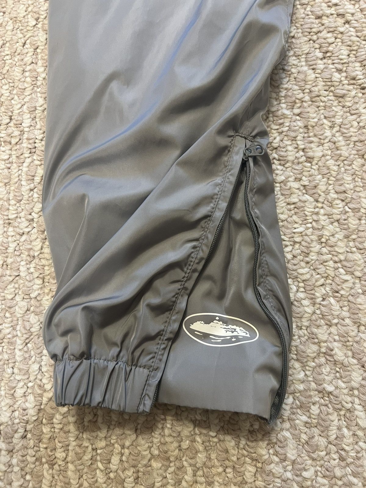 Corteiz small grey corteiz track pants Size US 33 - 3 Thumbnail