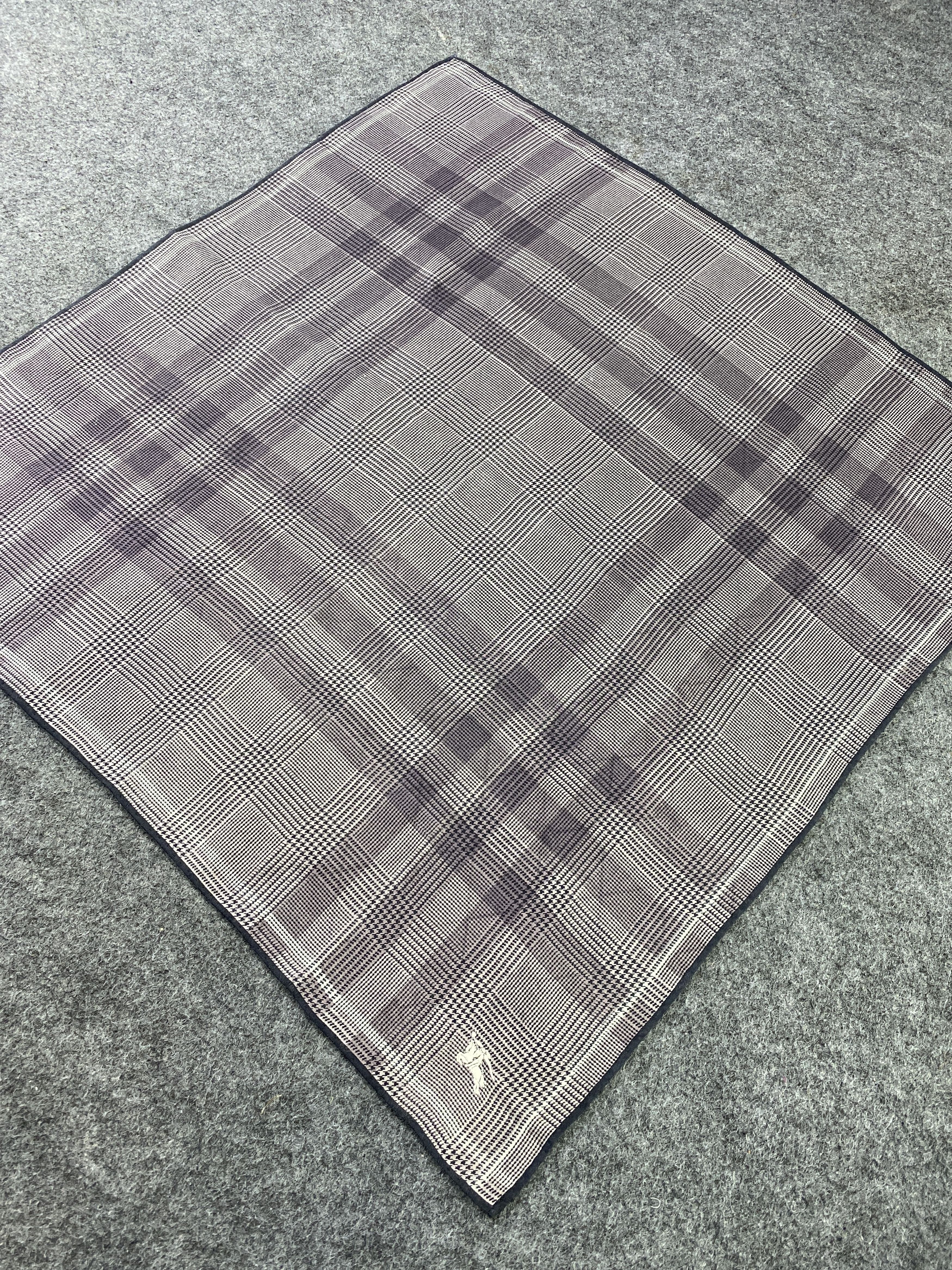 Burberry Handkerchief / Bandana / Neckerchief-B373