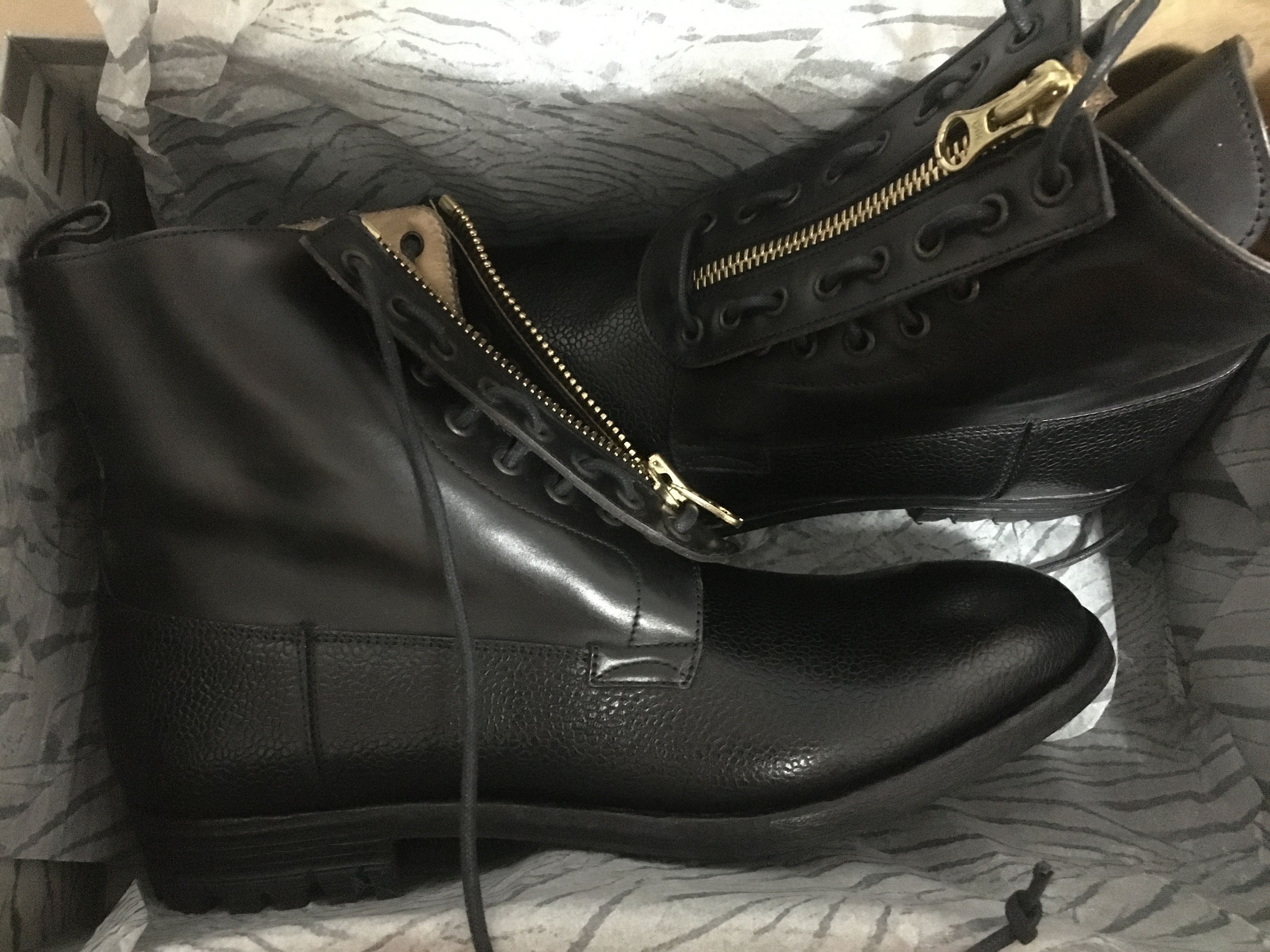 Alexander McQueen Alexander McQueen Zippered Lug Boots St. Moritz Outsole Size US 9 / EU 42 - 5 Thumbnail