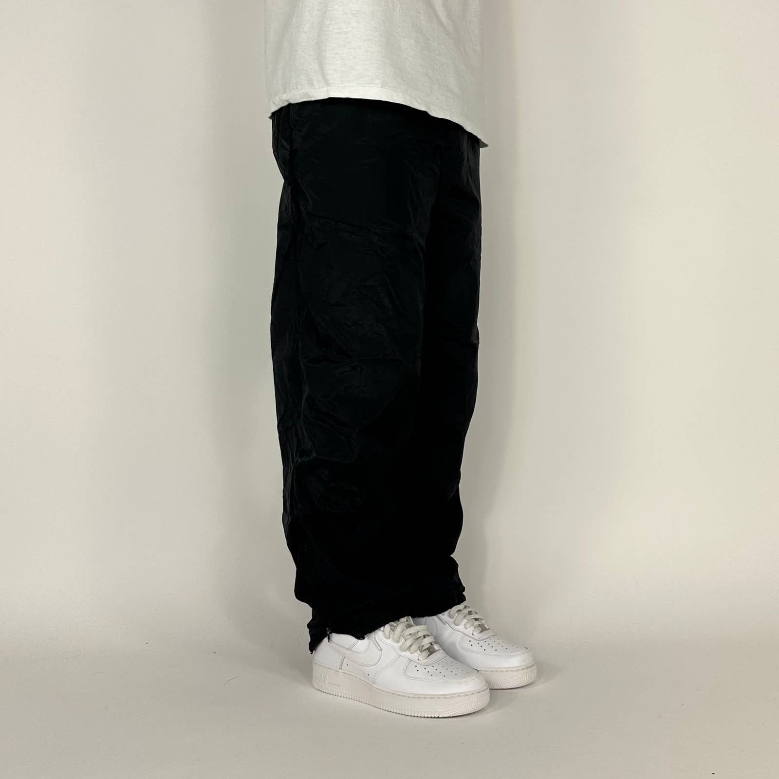 Japanese Brand × Vintage Vintage Baggy Black Retro Nylon Streetwear Sweatpants Size US 36 / EU 52 - 3 Thumbnail