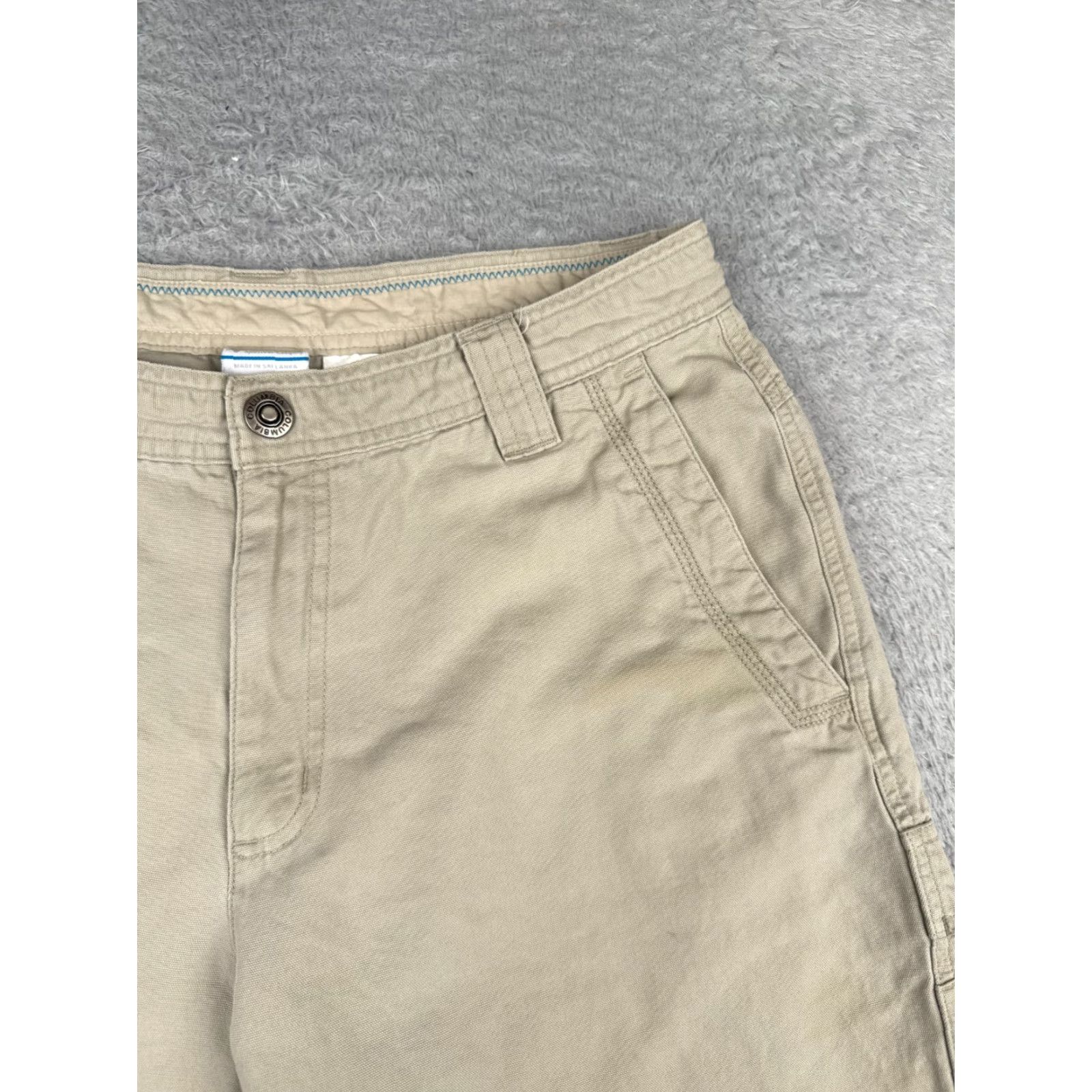 Vintage Columbia Men Cargo Shorts 34 Beige 100% Cotton Nylon Zip Pockets Bridge Hike Camp 34x11 Mens Regular Beige Cargo Pocket Size US 34 / EU 50 - 5 Thumbnail