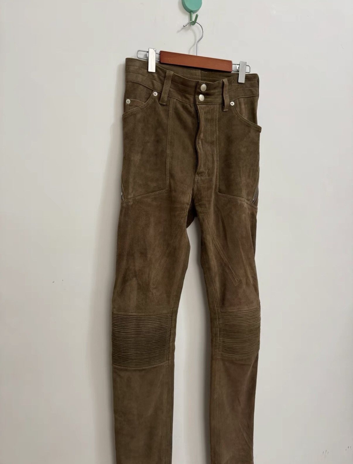 Takahiromiyashita The Soloist. TAKAHIROMIYASHITA THE SOLOIST pants by Takahiro Miyashita. Size US 32 / EU 48 - 3 Thumbnail
