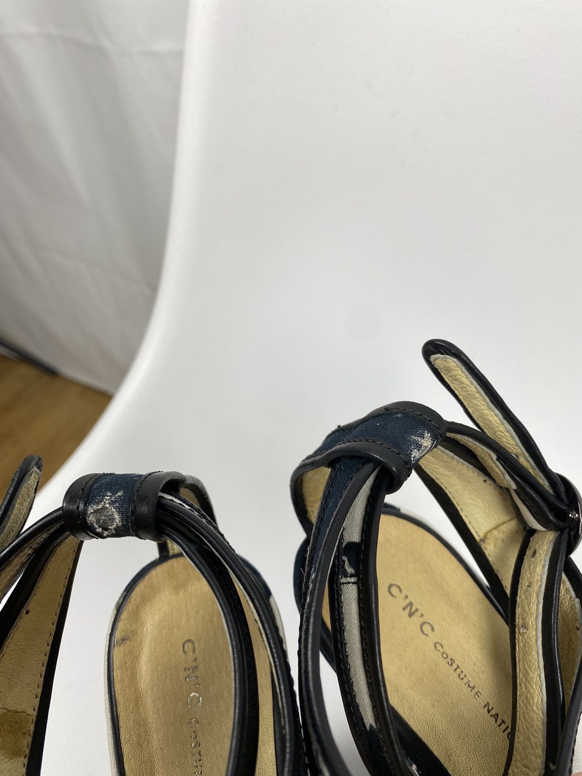 Costume National CNC Costume National Sandals Wedges Printed size 37 Size US 7 / IT 37 - 13 Thumbnail