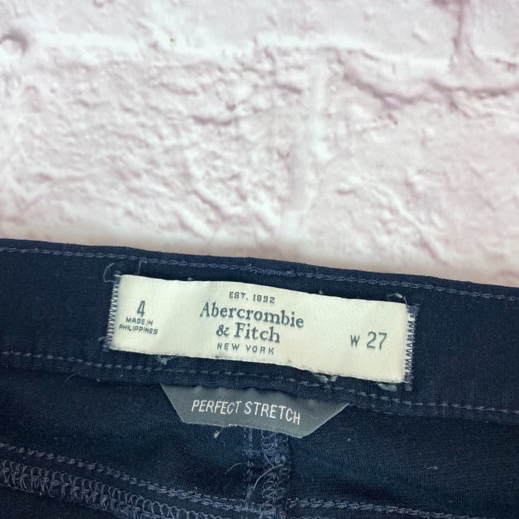 Abercrombie & Fitch Abercrombie & Fitch Jeggings Black Teens Skinny Size 4 W27 Jeggings Black Teens Skinny Size 4 W27 Low Rise Dark Wash 90s Love Preppy Mens, Womens Size 27" / US 4 / IT 40 - 2 Thumbnail