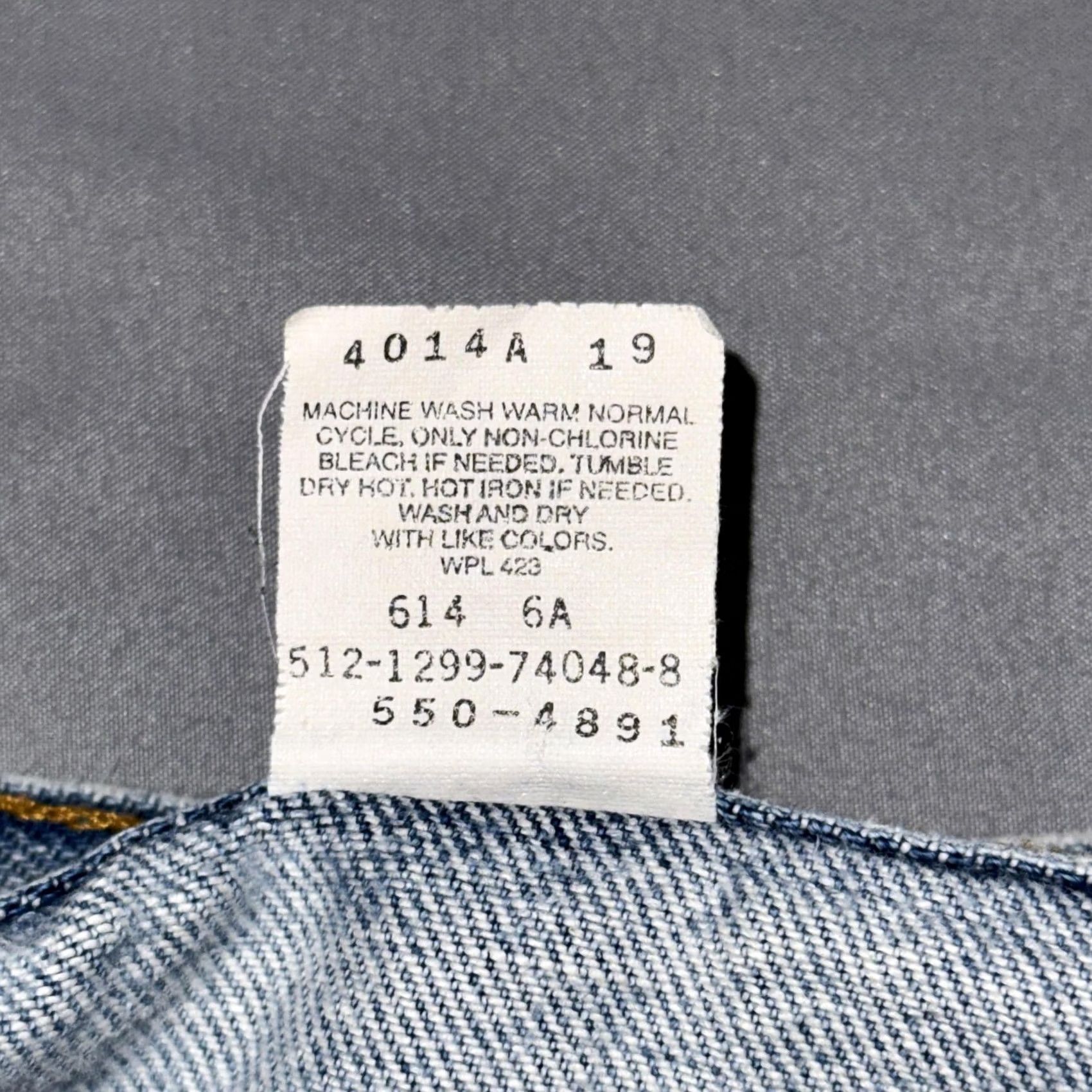 Levi's VINTAGE Levi's 550 Jeans Mens 34x34 Light Wash Relaxed Tapered USA 90s Denim Size US 34 / EU 50 - 4 Thumbnail