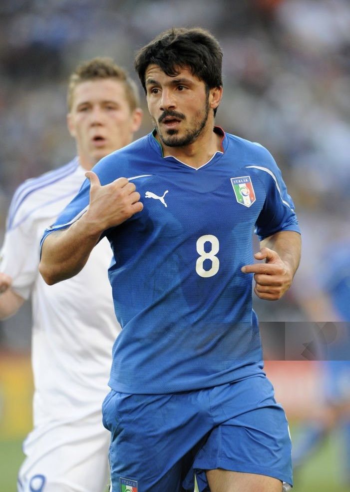 Puma 🇮🇹 Vintage 2010 Gennaro Gattuso #8 Puma Italy Soccer Jersey Size US L / EU 52-54 / 3 - 3 Thumbnail