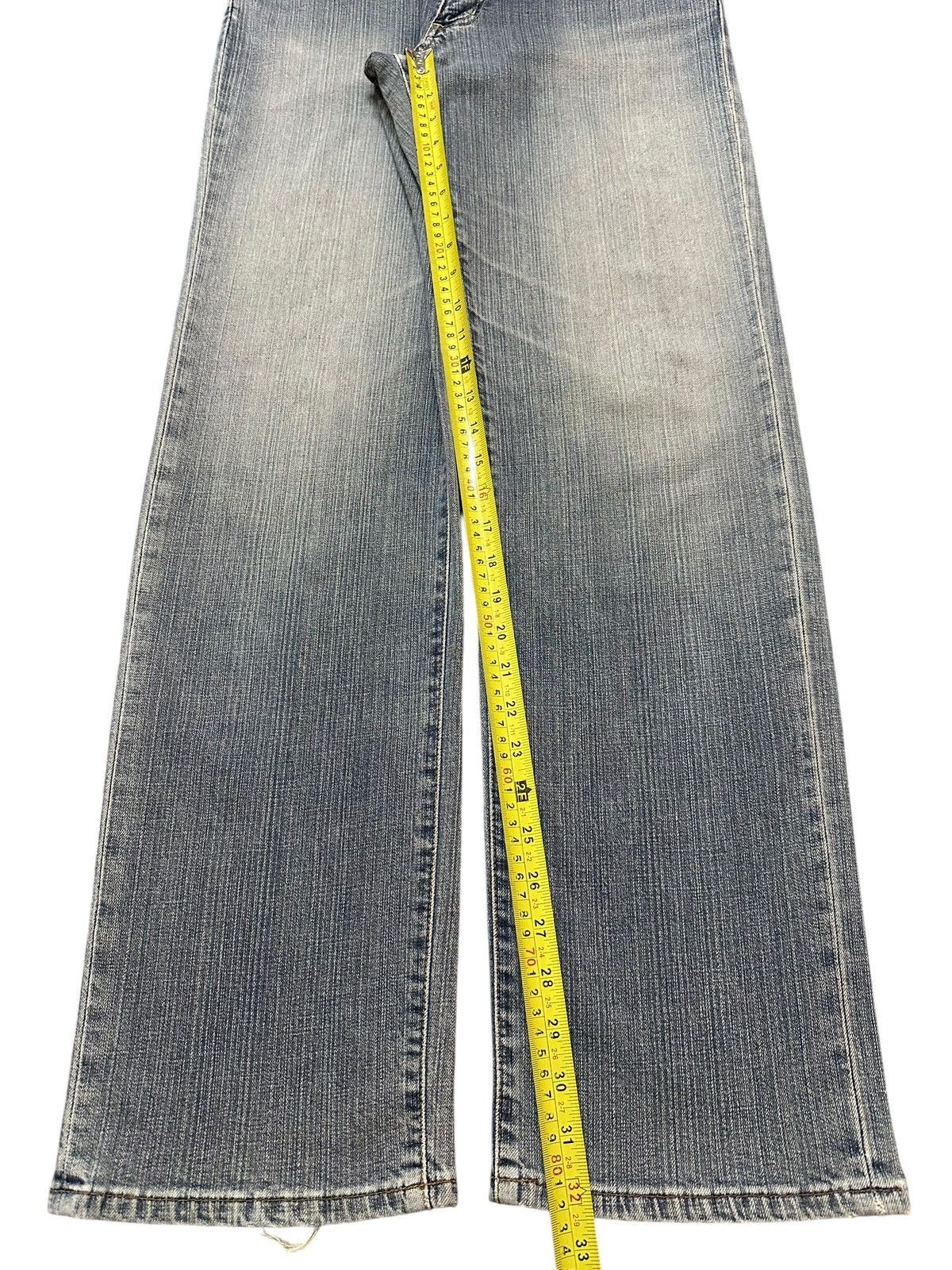 Wrangler Vintage Wrangler Faded Wash Jeans Size US 31 - 12 Thumbnail