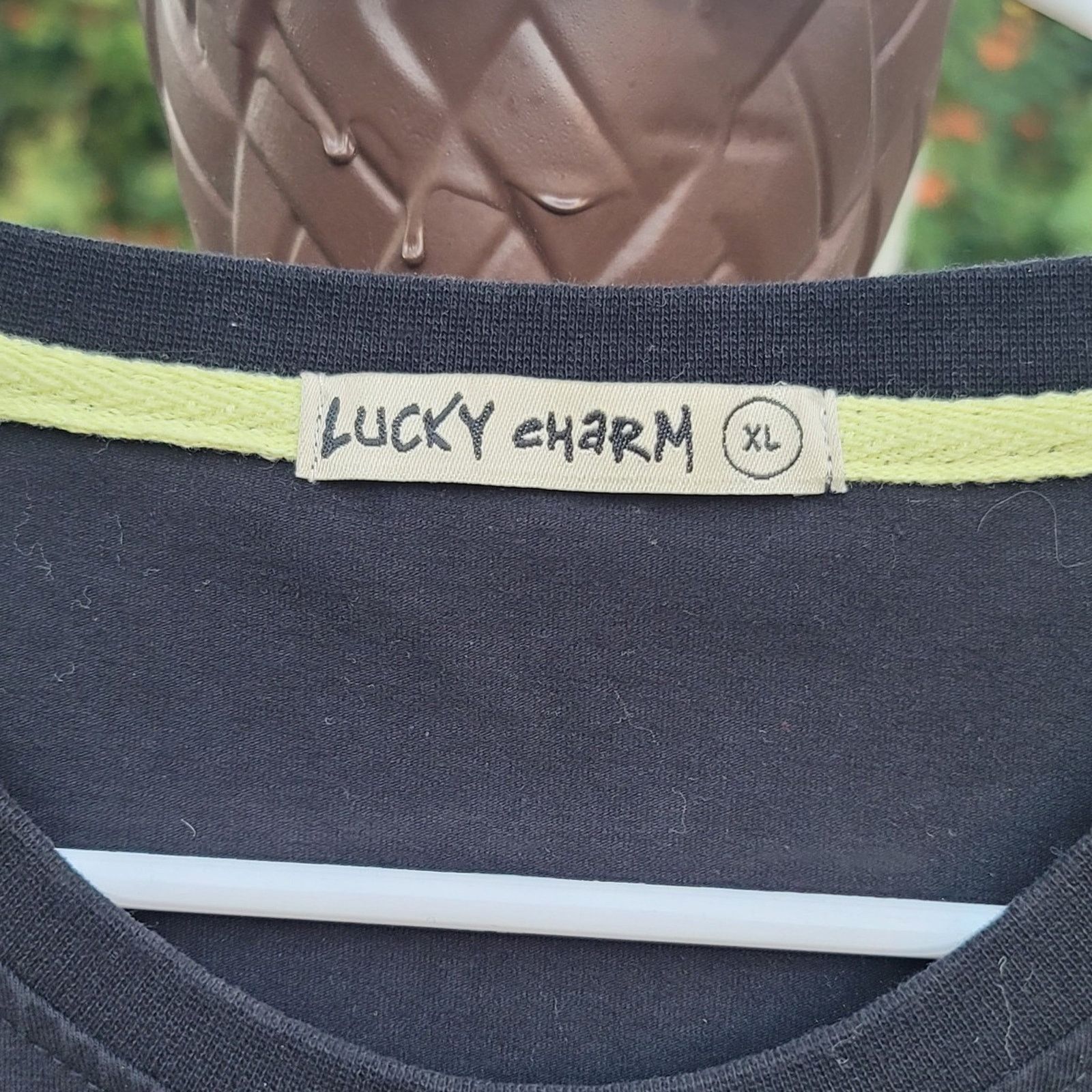The Unbranded Brand Lucky Charm Embroidered T-shirt Size US XL / EU 56 / 4 - 7 Thumbnail