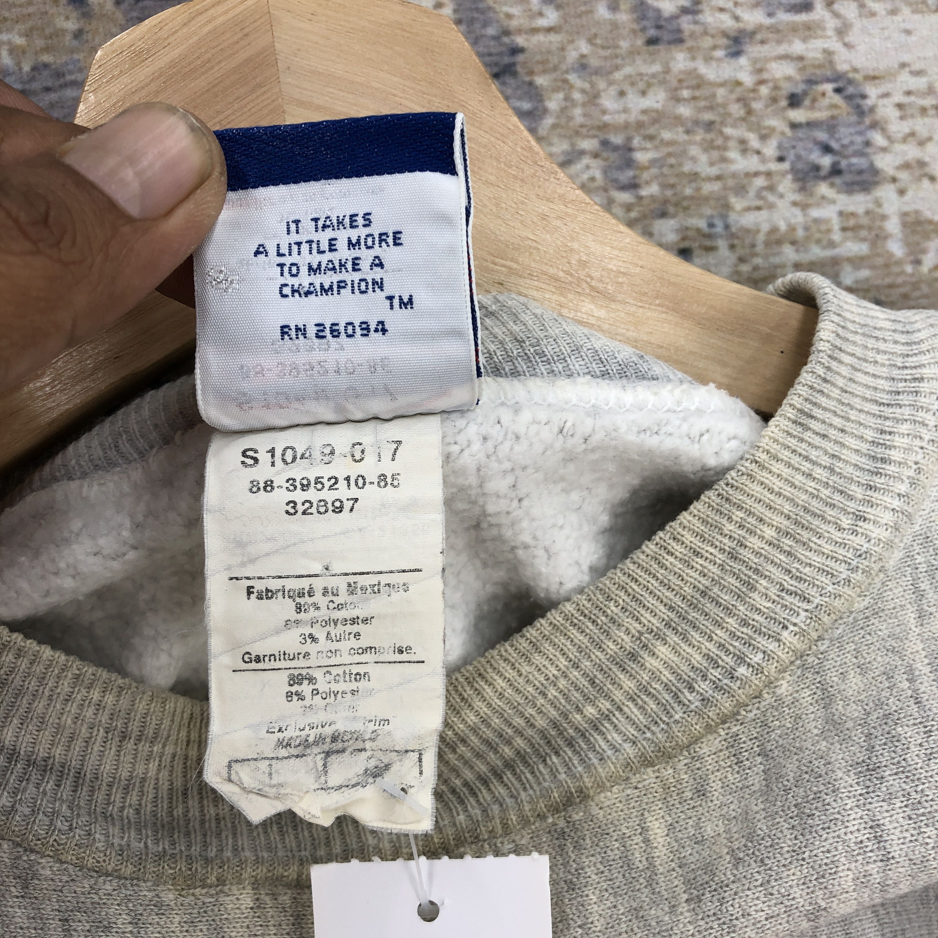 Champion Vintage Champion Sweatshirt Vintage Champion Sweater Size US L / EU 52-54 / 3 - 6 Thumbnail