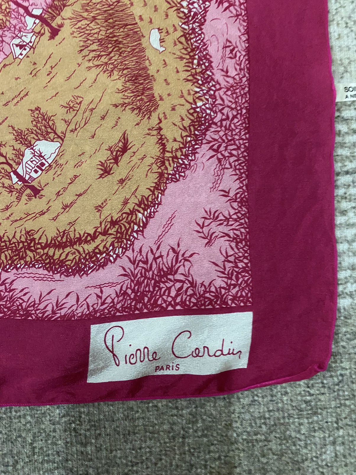 Pierre Cardin Pierre Cardin Overprint Scarves/Handkerchief/Neckerchief Size ONE SIZE - 4 Thumbnail