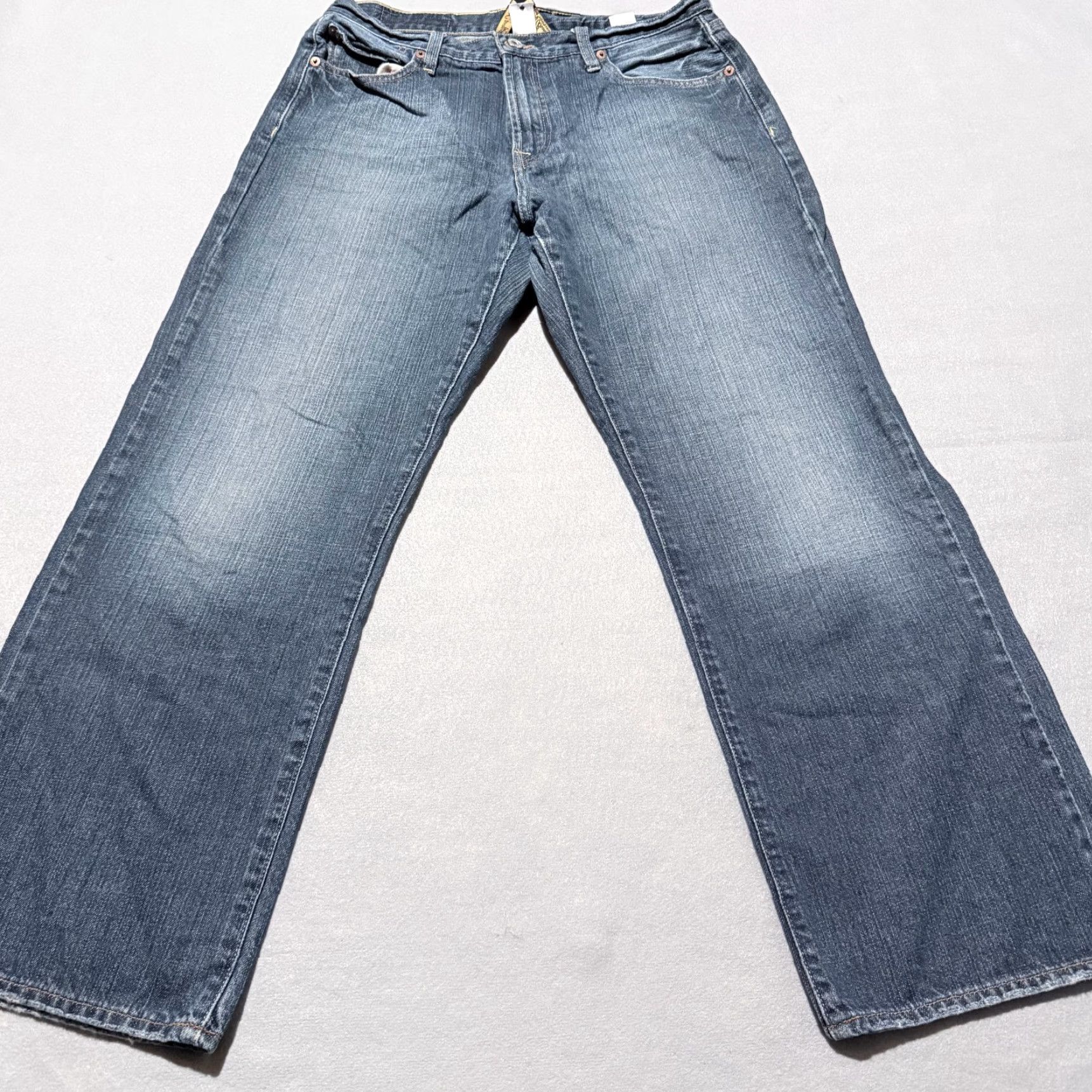 Lucky Brand Lucky Brand Jeans Men Blue Denim Logo Pockets Classic Straight Zip Fly 32x27 Size US 30 / EU 46 - 2 Thumbnail