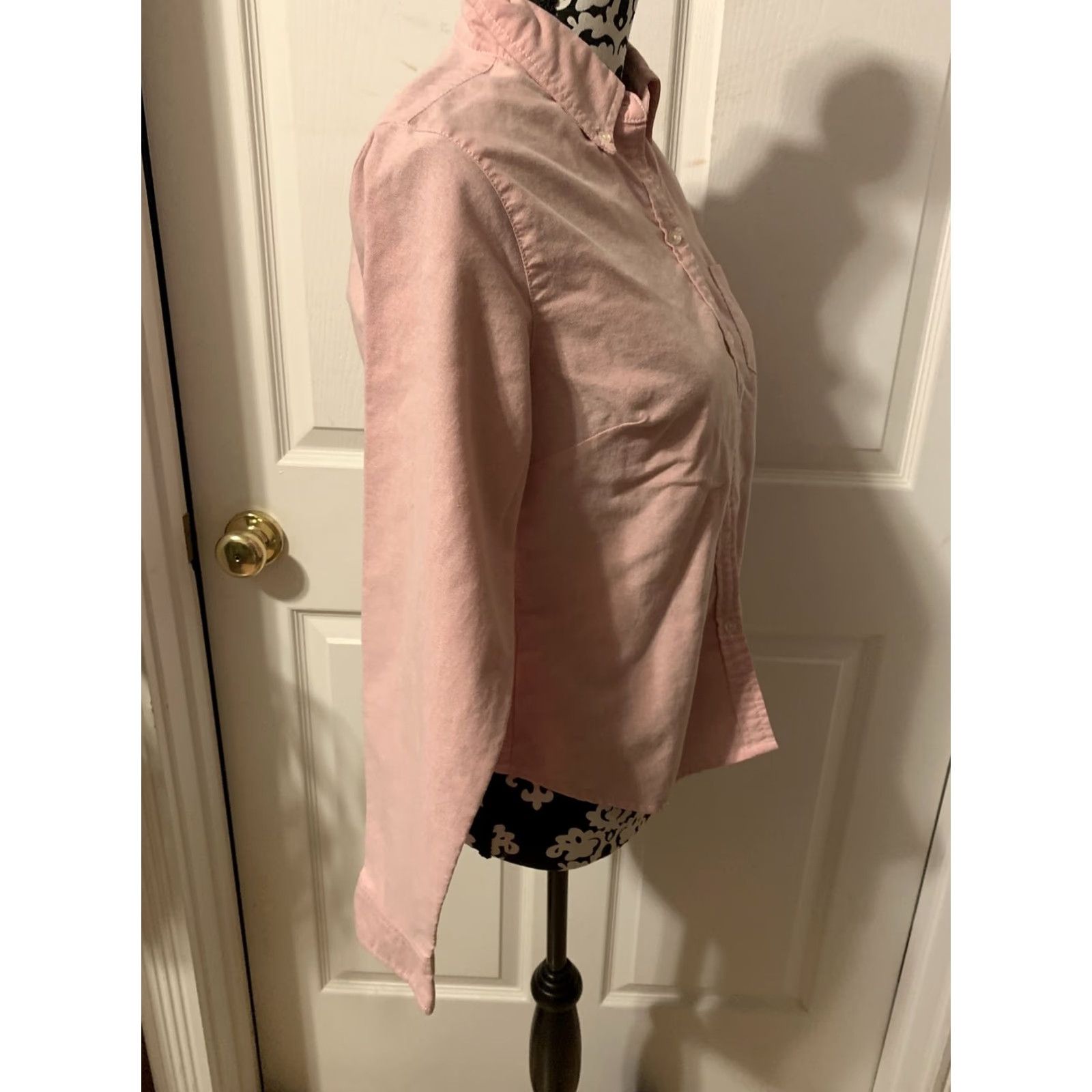 Eddie Bauer VINTAGE? No. Eddie Bauer Womens Pink Button-Up SZ S Workwear/Office Shirt Women Regular Size S Pink 100% Cotton Button-Up Casual Classic Office Size S / US 4 / IT 40 - 3 Thumbnail