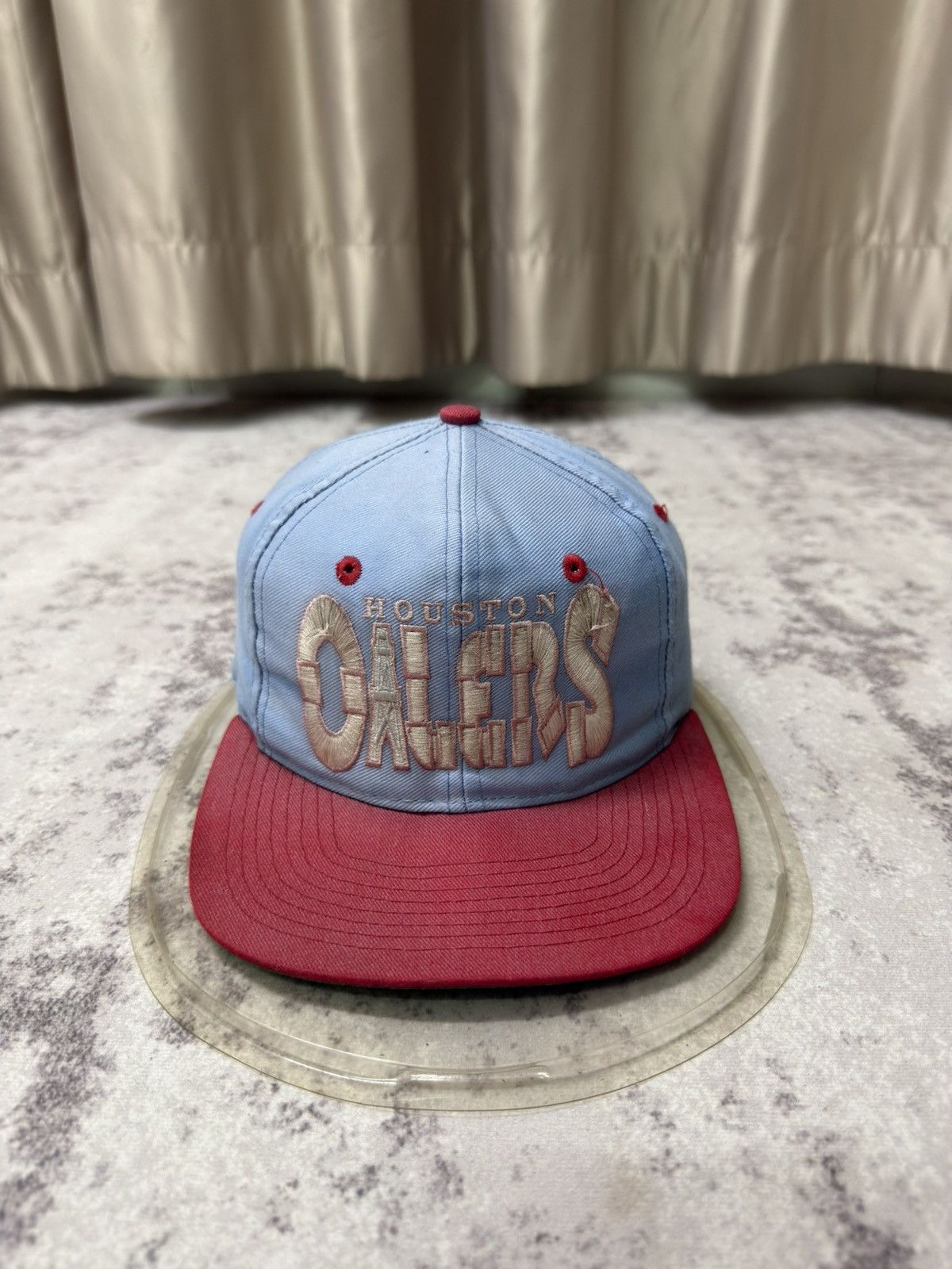 MLB Sun faded🔥🔥Vintage Houston Oilers Snapback Cap Size ONE SIZE - 1 Thumbnail