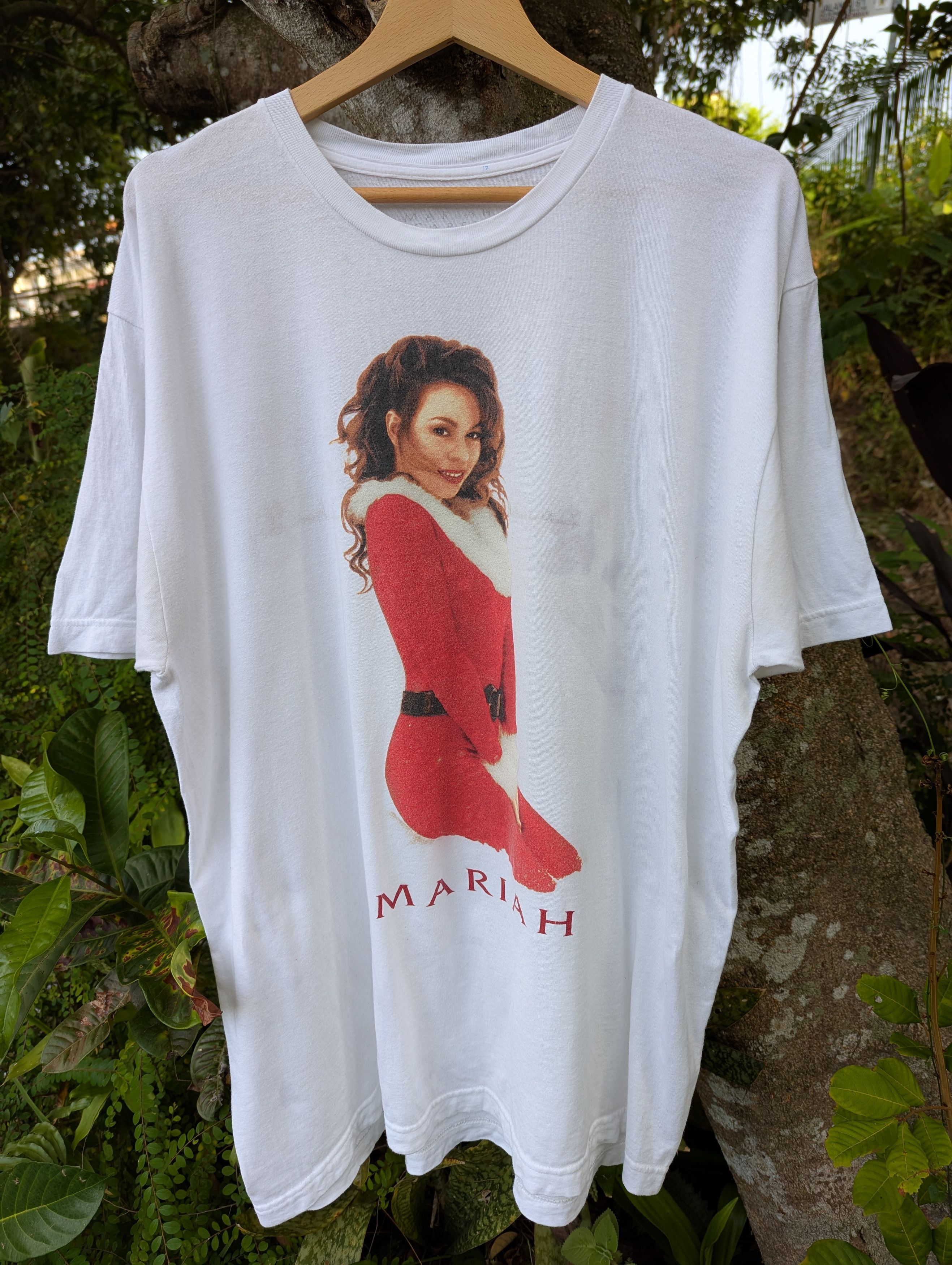 Band Tees Mariah Carey Christmas Is You American Singer Tshirt Size US XL / EU 56 / 4 - 1 Thumbnail
