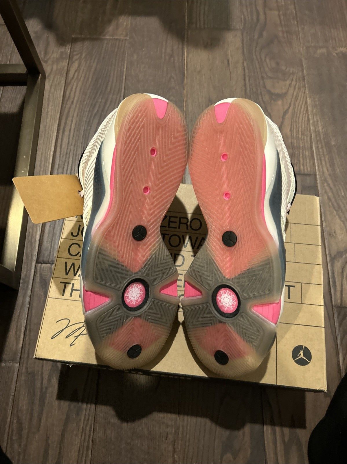Jordan Brand Jordan XXXVIII 38 Low Basketball Shoes Men's Size 11.5 Size US 11.5 / EU 44-45 - 6 Thumbnail
