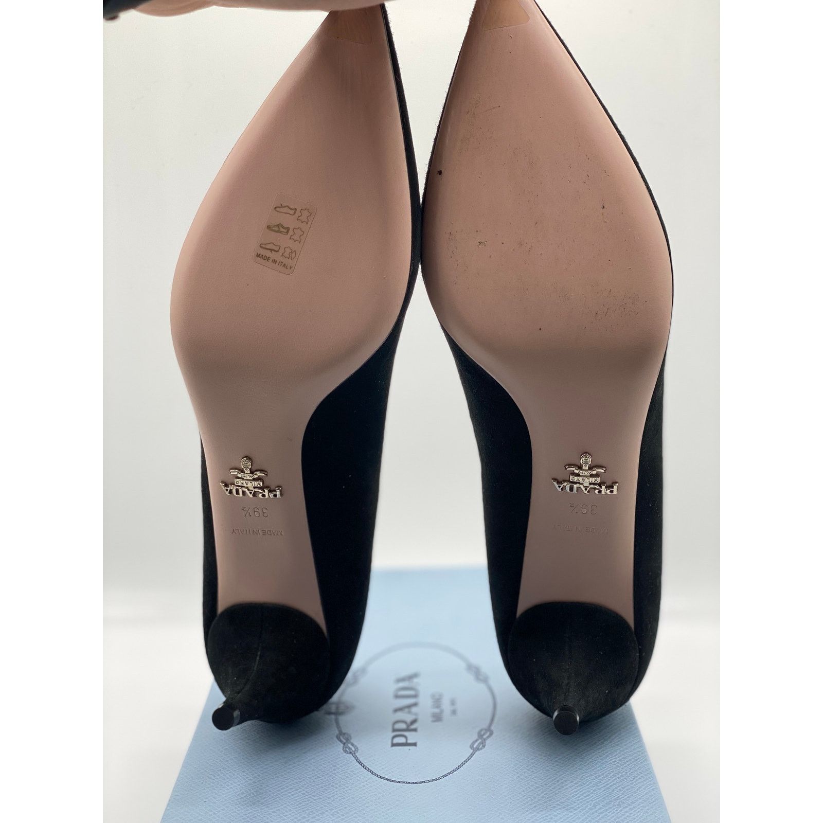 Prada Prada Black Suede Scallop Pointed Pumps sz. 39.5 eu Size US 9.5 / IT 39.5 - 5 Thumbnail