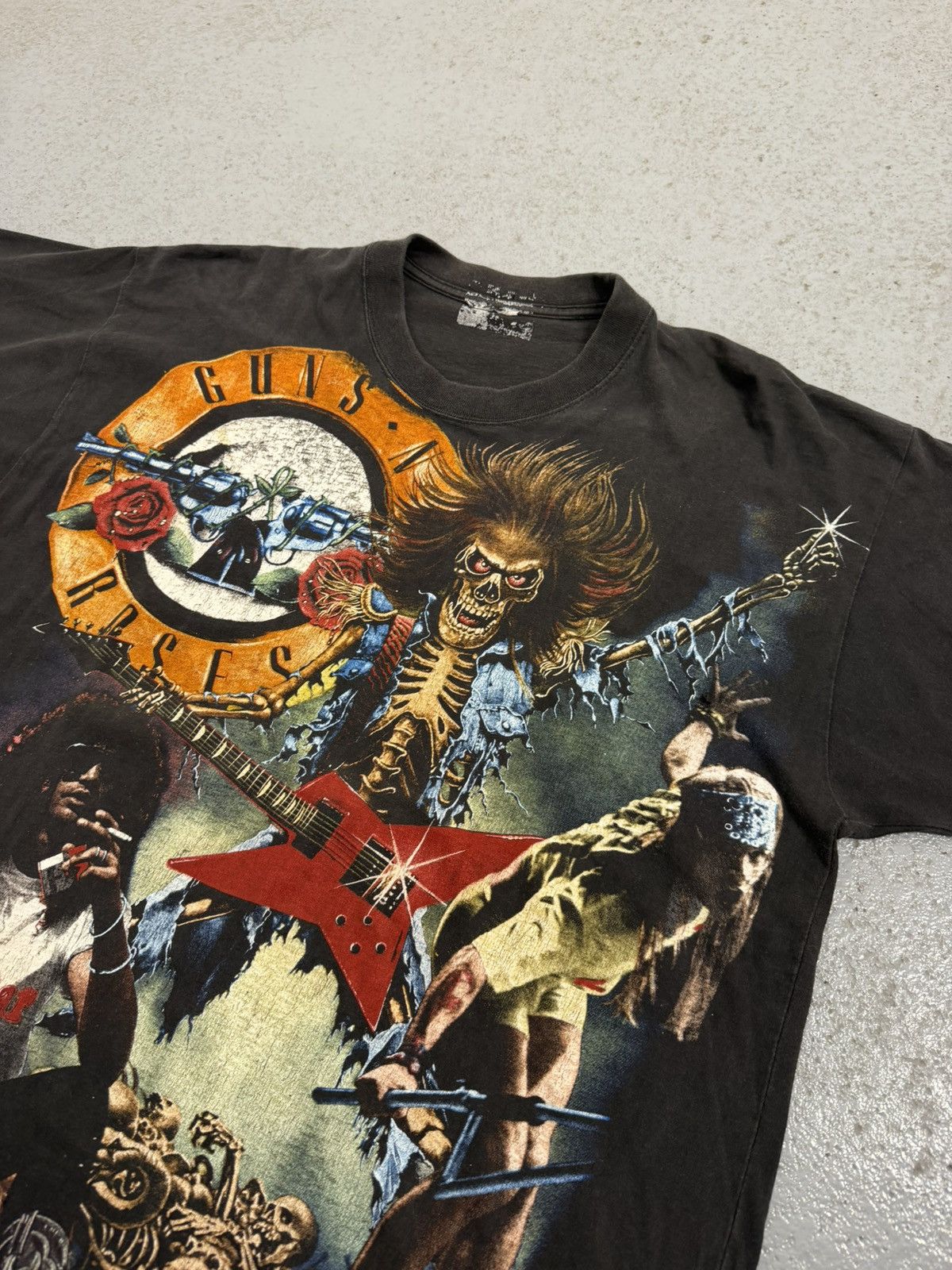 Band Tees Vintage Guns N Roses AOP Empire T-Shirt Size US XL / EU 56 / 4 - 6 Thumbnail