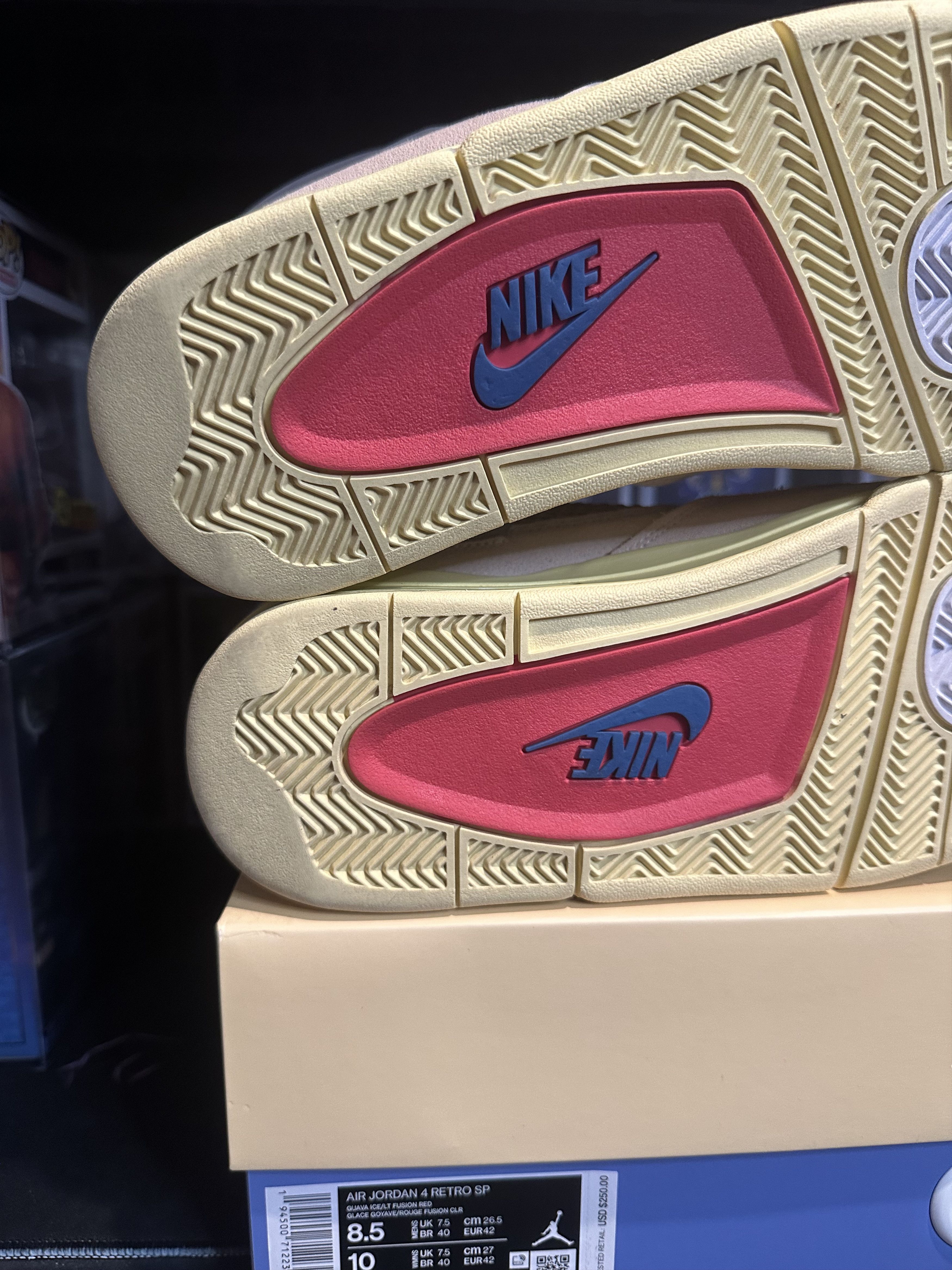 Jordan Brand × Union LA Air Jordan 4 Retro 'Union - Guava Ice' Size US 8.5 / EU 41-42 - 7 Thumbnail