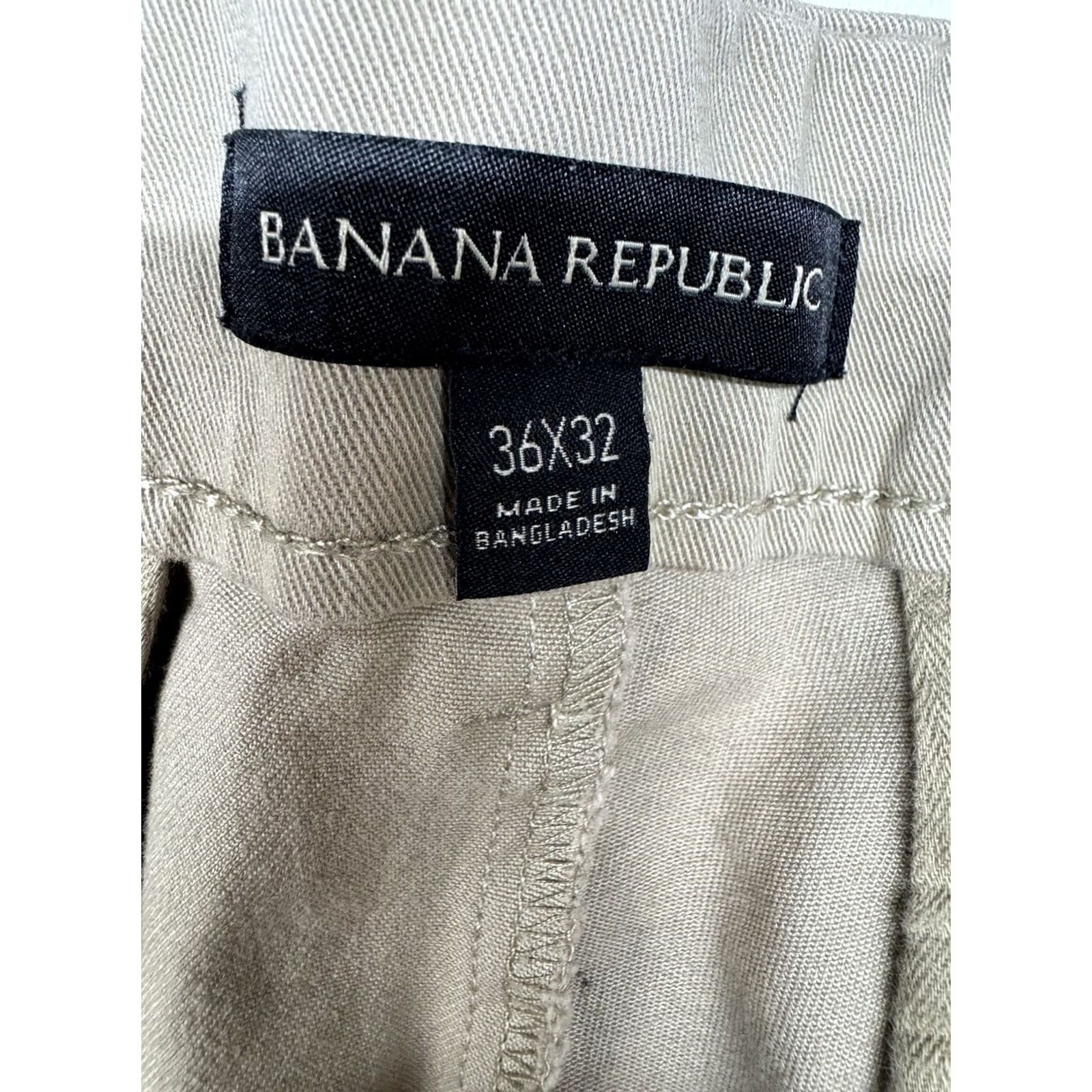 Banana Republic Banana Republic Chino Pants Athletic Fit 36x30 Mens Beige Solid Tapered Front Pockets Work Casual Bureau City College Preppy Vintage No Size US 36 / EU 52 - 2 Thumbnail