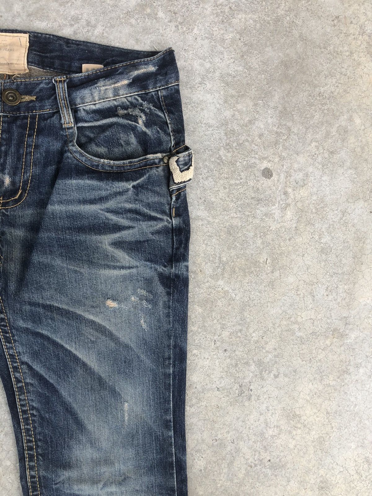 Japanese Brand Rare Yoshitomo Nara Lolita Dog Distressed Jeans Size US 33 - 5 Thumbnail