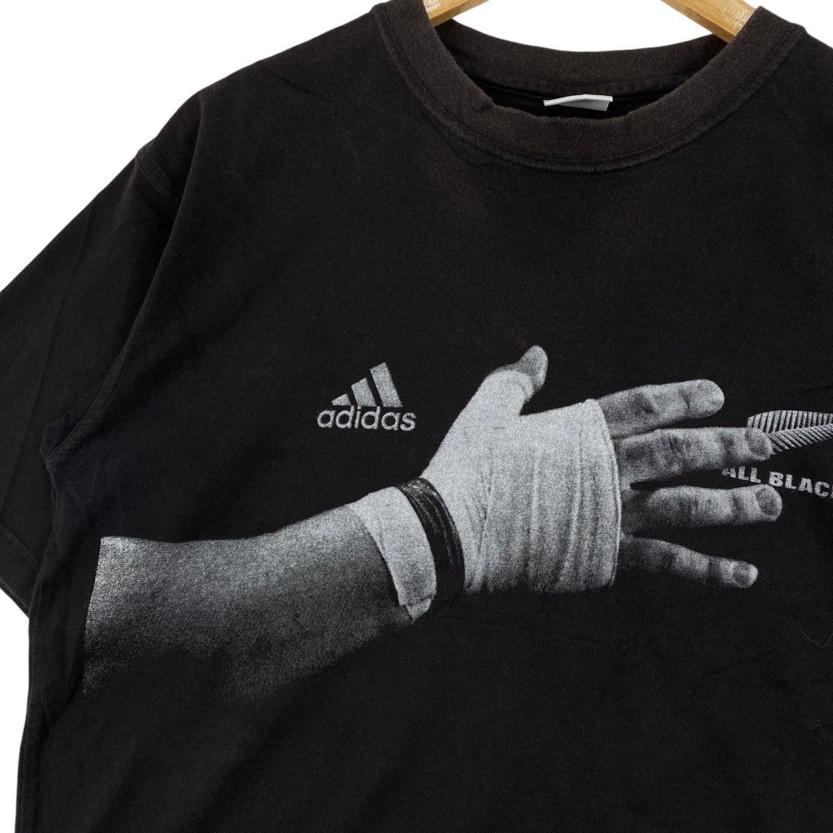 Adidas Vintage ADIDAS x ALL BLACKS Rugby Team Tee Shirt Top World Size US L / EU 52-54 / 3 - 3 Thumbnail