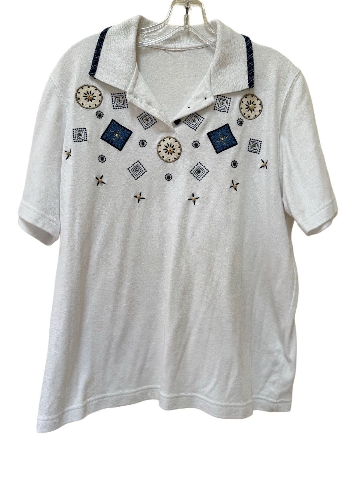 Vintage Women’s vintage 90s white cotton polo beaded embroidered Size M / US 6-8 / IT 42-44 - 1 Thumbnail