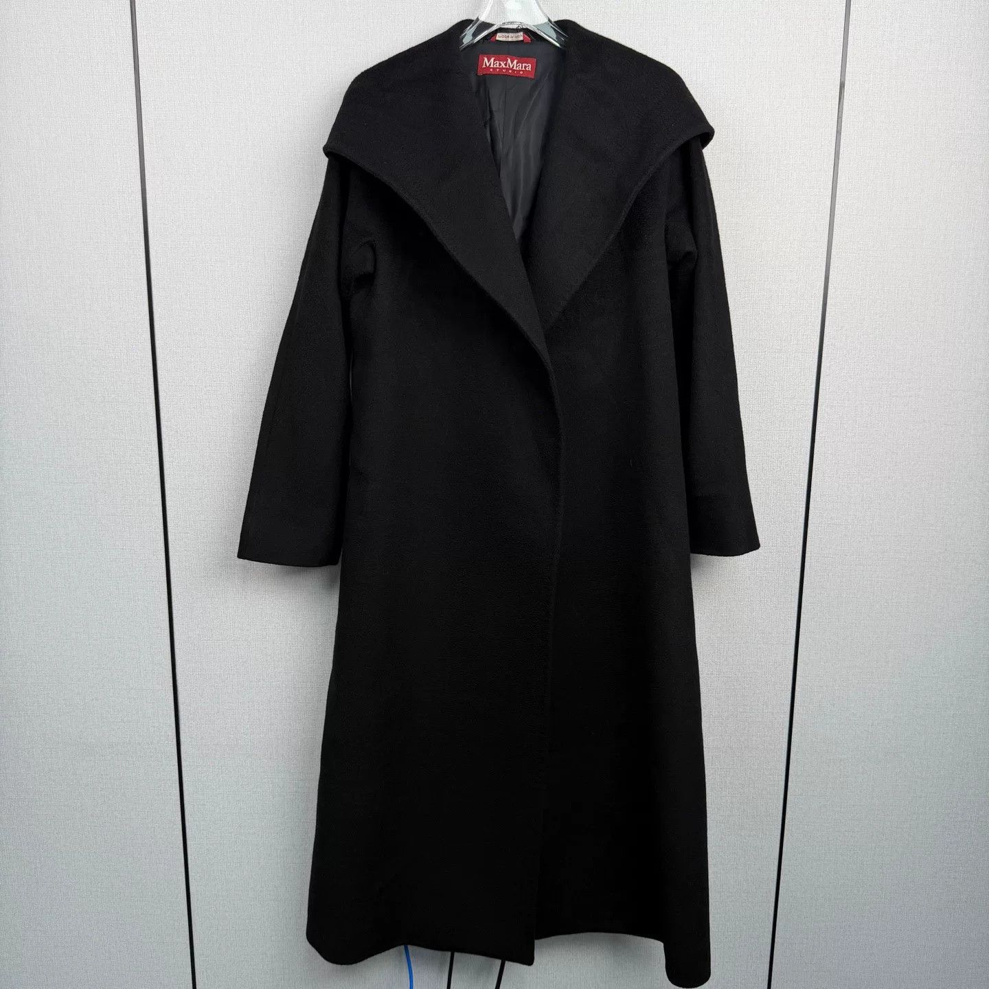 Max Mara maxmara hooded coat in size 38 Size US M / EU 48-50 / 2 - 1 Thumbnail