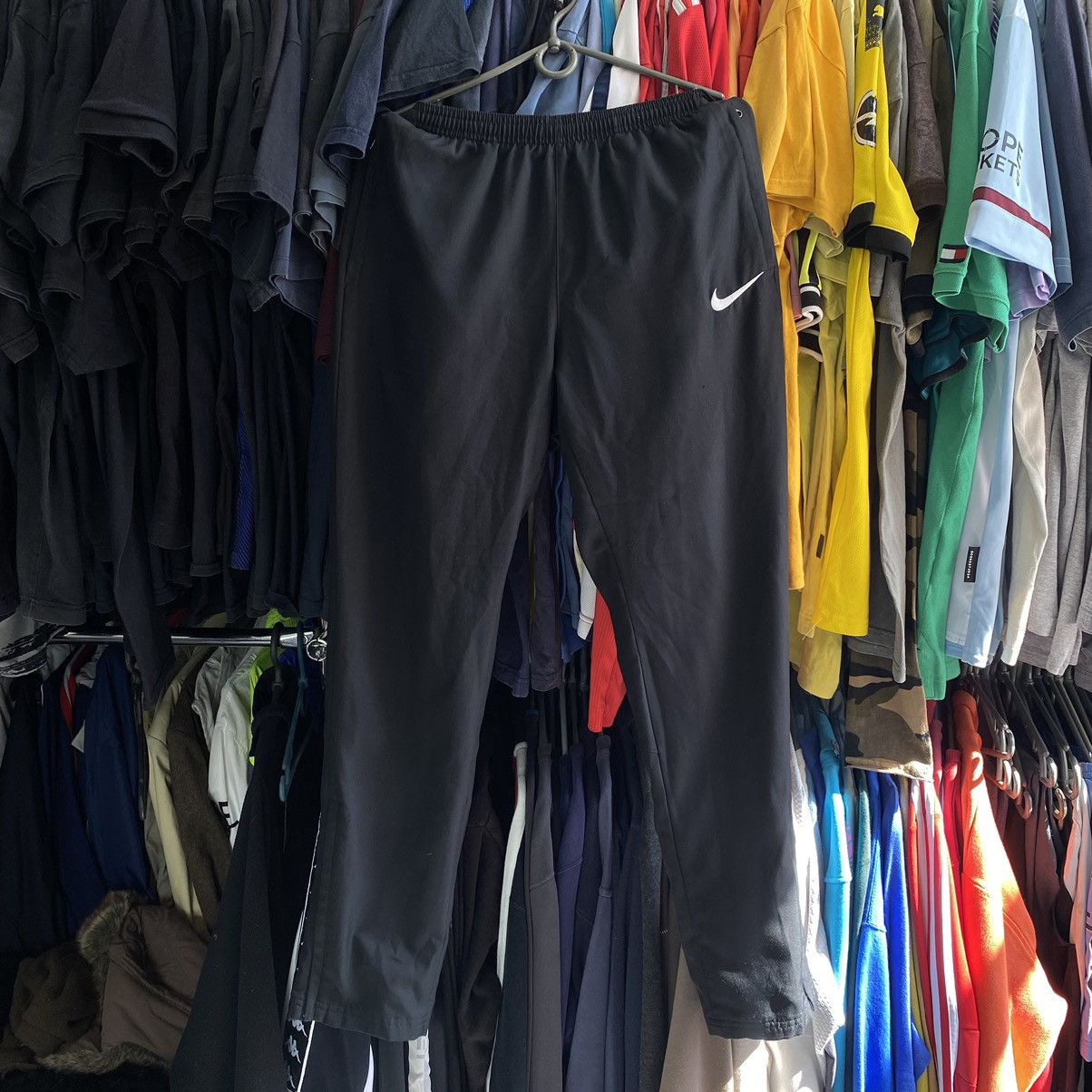 Vintage Vintage Nike Small Swoosh Nylon y2k pants Size US 30 / EU 46 - 1 Thumbnail