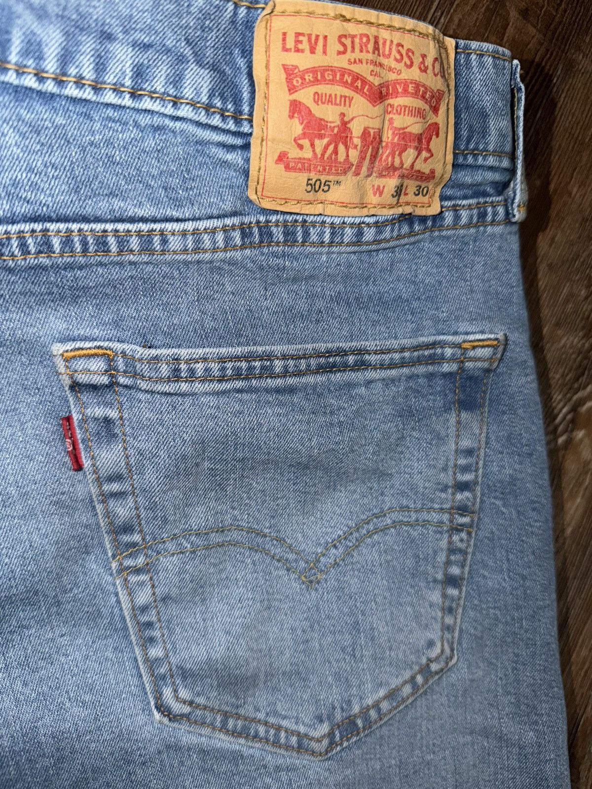 Levi's Levi's 505 Regular Fit Straight Leg Denim Blue Jeans 35x30 Size US 35 - 4 Thumbnail