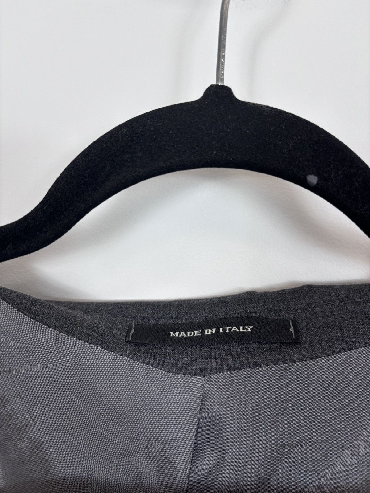 Tagliatore Tagliatore Men’s 2-Piece Gray Super 120s Wool Suit Size 40R - 12 Thumbnail