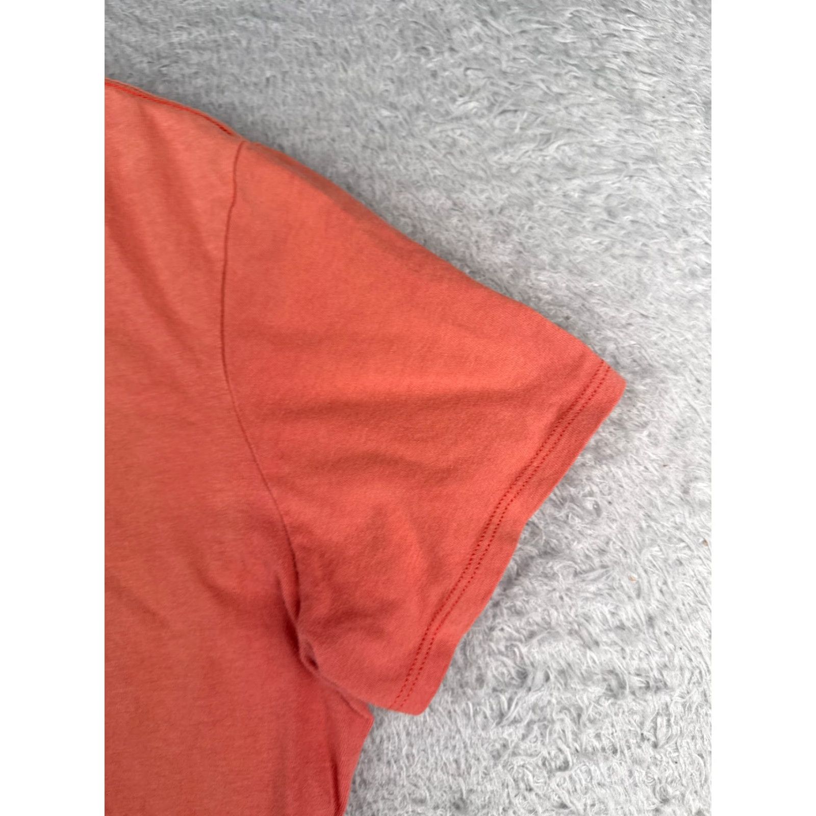 The North Face The North Face Shirt Women Medium Pink Short Sleeve Crew Neck 100% Cotton Casual Sports Size M / US 6-8 / IT 42-44 - 2 Thumbnail