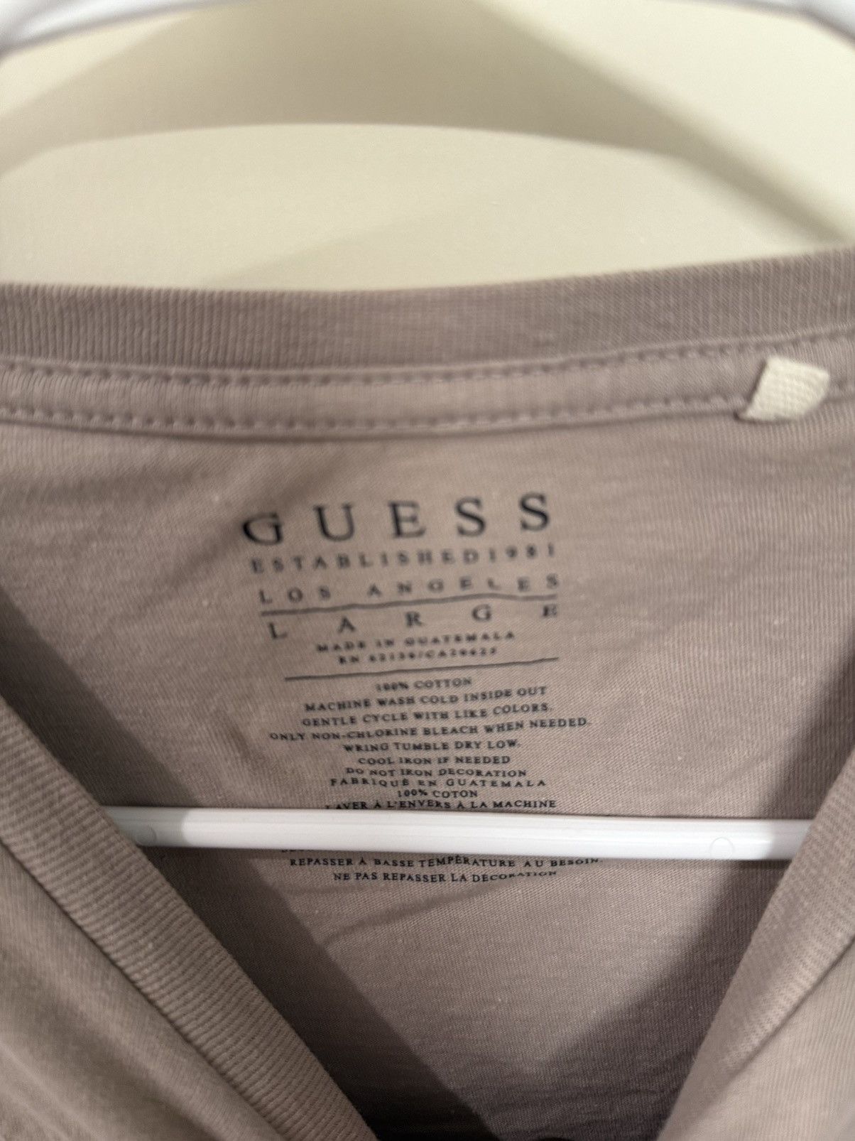 Guess Guess Vintage Cropped Tee Size US L / EU 52-54 / 3 - 3 Thumbnail
