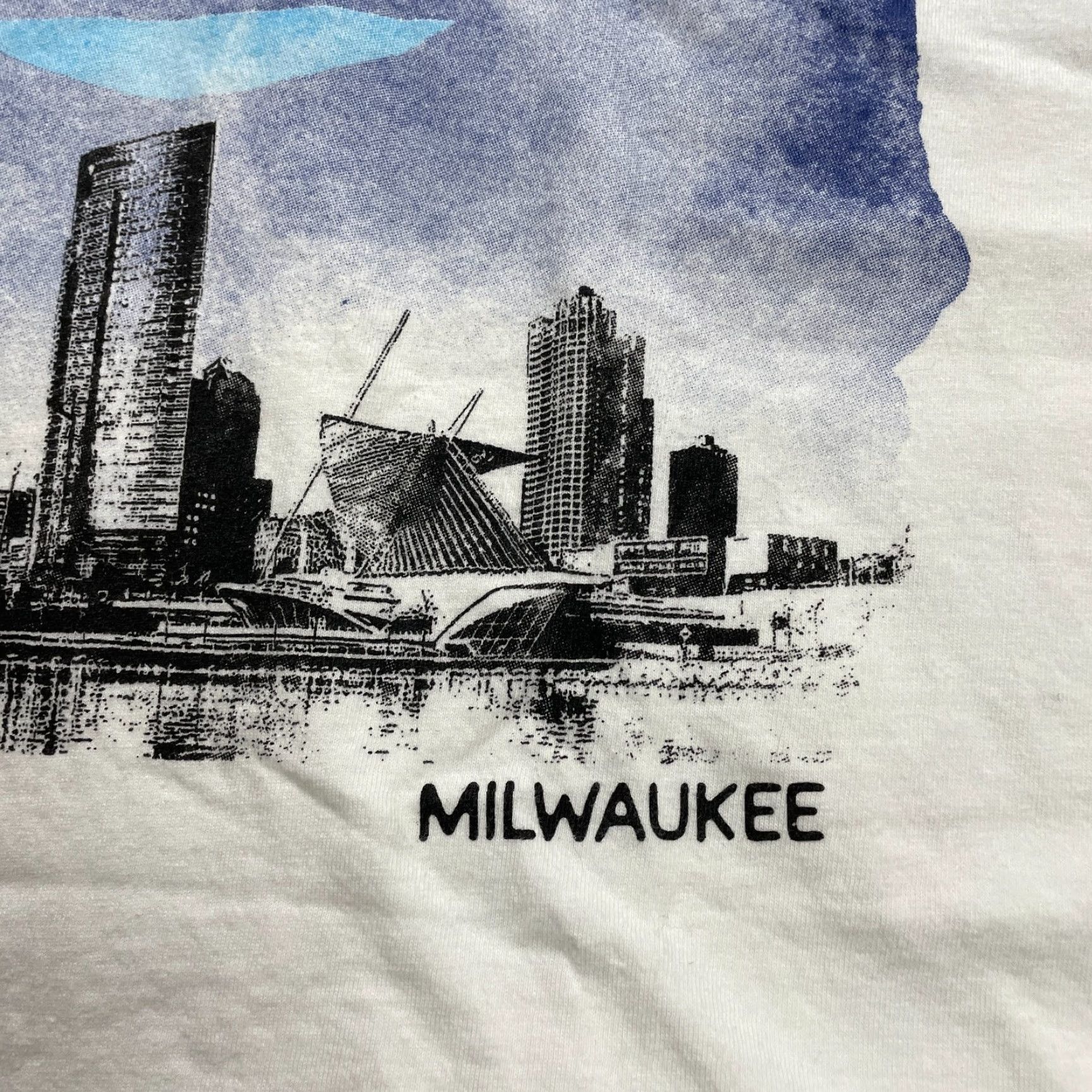 Gildan Gildan Hammer Crew Neck T-Shirt Unisex Medium White Graphic Milwaukee Cotton Tee Size US M / EU 48-50 / 2 - 4 Thumbnail