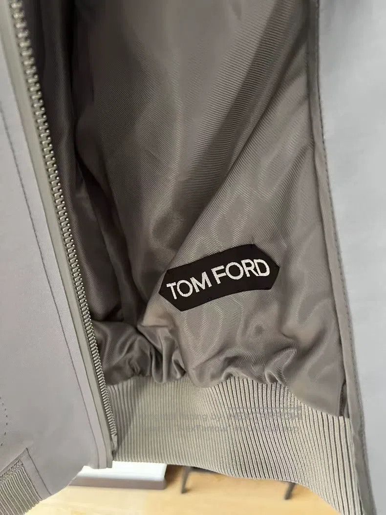 Tom Ford Tom Ford Classic Men's Short Jacket, 100% Mulberry Silk Fa Size US M / EU 48-50 / 2 - 6 Thumbnail