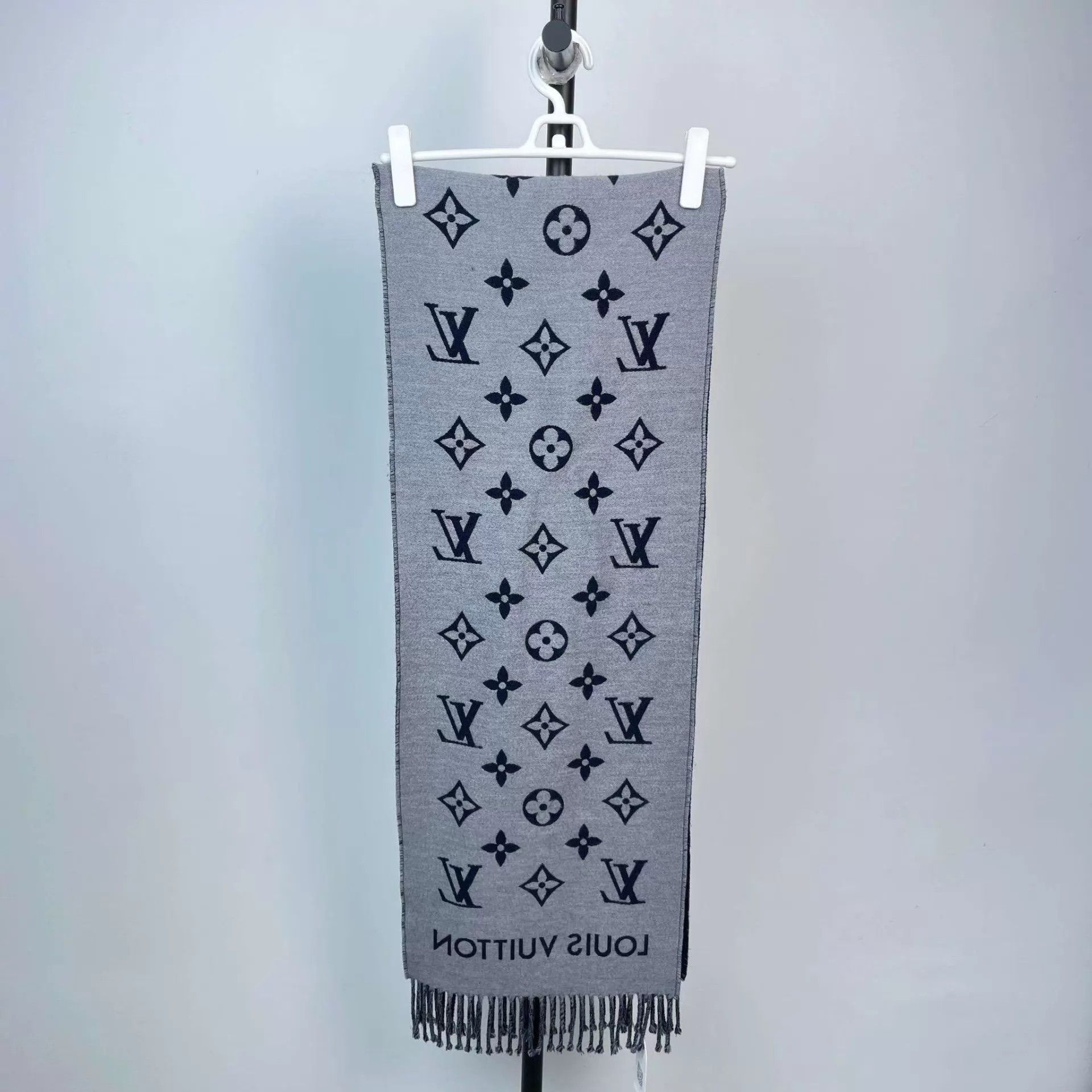 Louis Vuitton LV 98 New Blue Gray Colorblock Scarf Size ONE SIZE - 2 Thumbnail