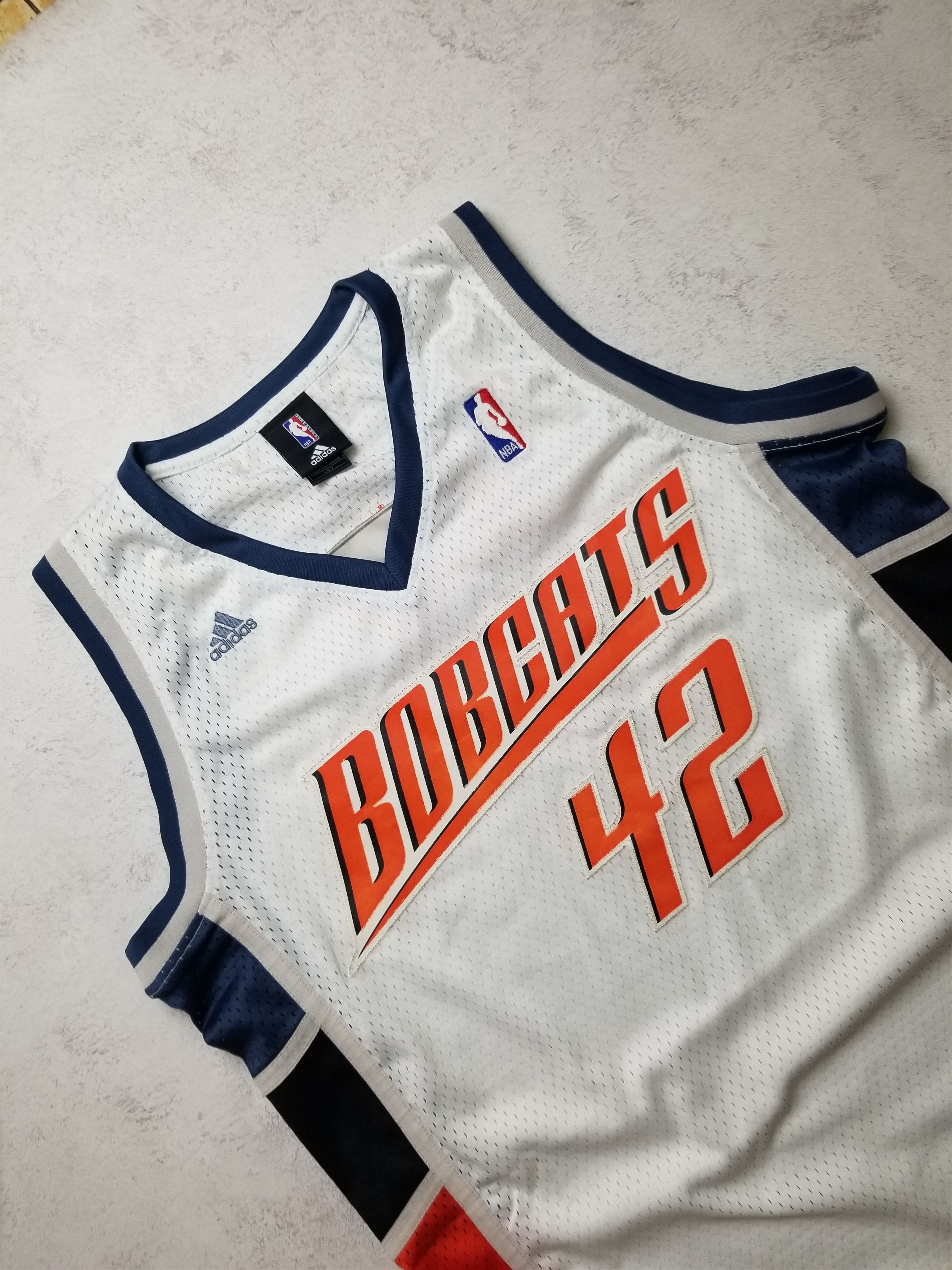 Adidas VTG Adidas Charlotte Bobcats #42 Sean May NBA Sewn Jersey Size US L / EU 52-54 / 3 - 15 Thumbnail