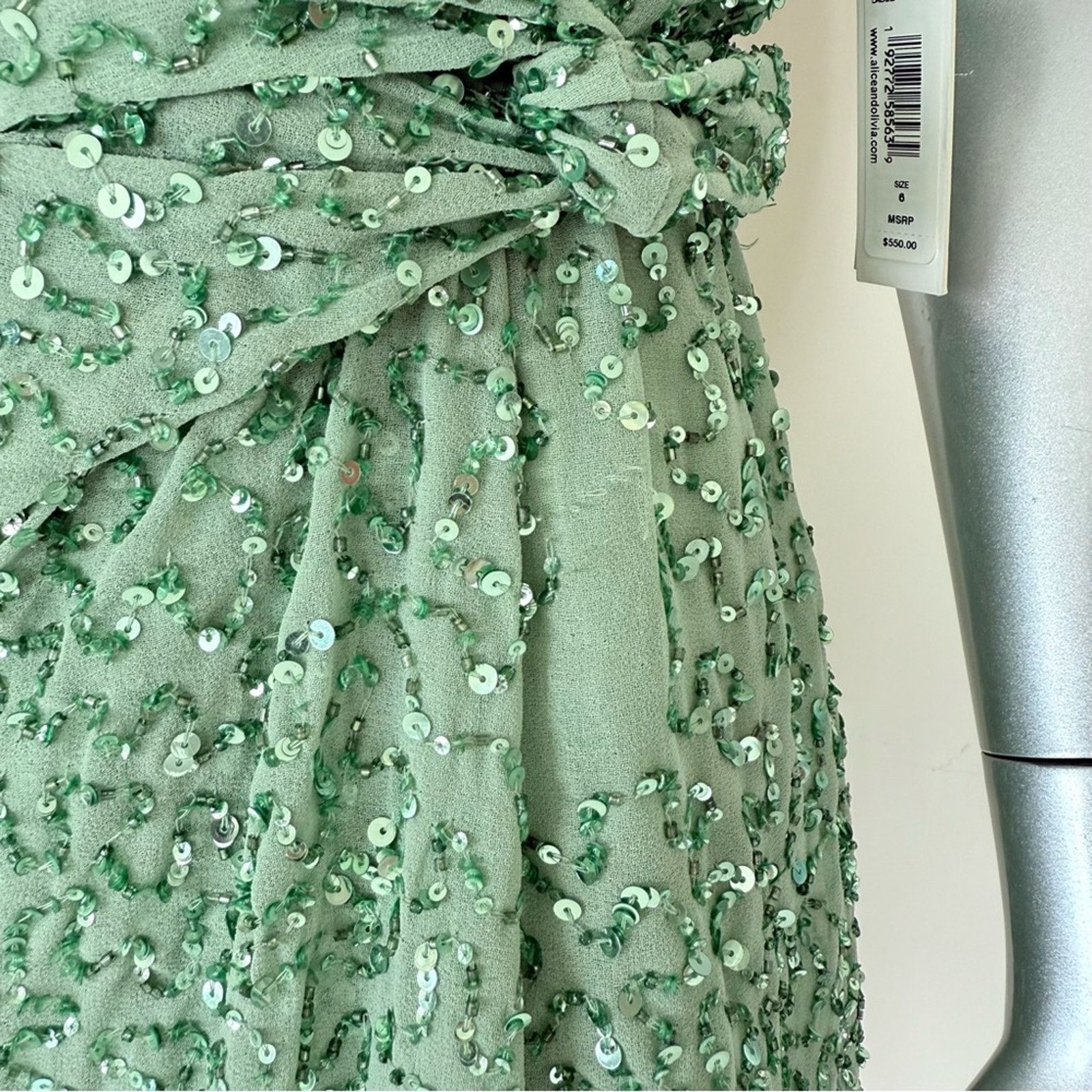 Alice + Olivia NWT!!! Alice + Olivia women dress size 6 Retail 550$ Size M / US 6-8 / IT 42-44 - 4 Thumbnail